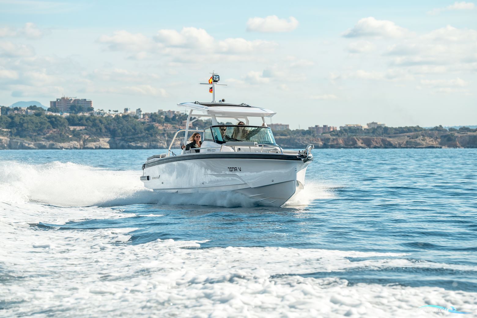 Axopar Yachts 29 Sun Top Mediterrana  Edition