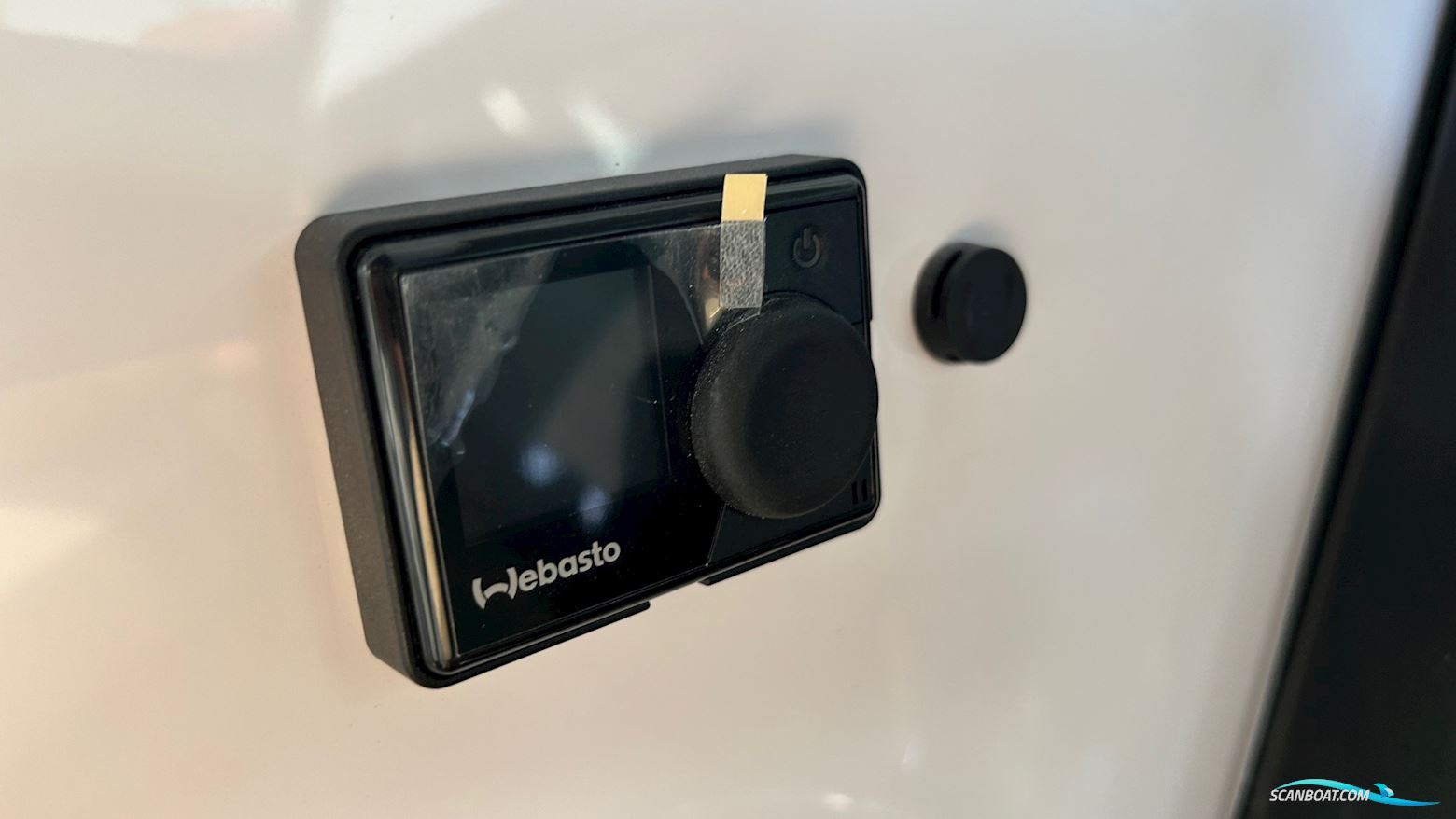 Axopar Yachts 29 XC Cross Cabin