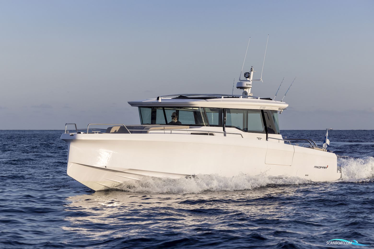 Axopar Yachts 45 XC Cross cabin