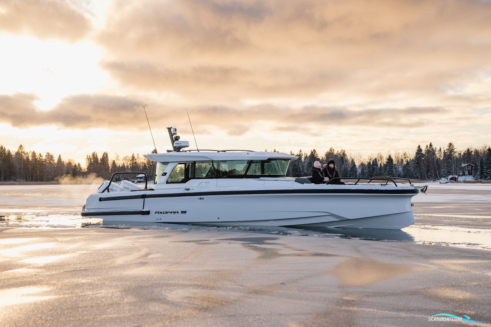 Axopar Yachts Axopar 38 XC Cross Cabin