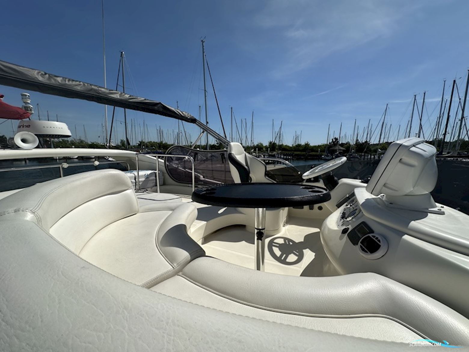 Azimut 39