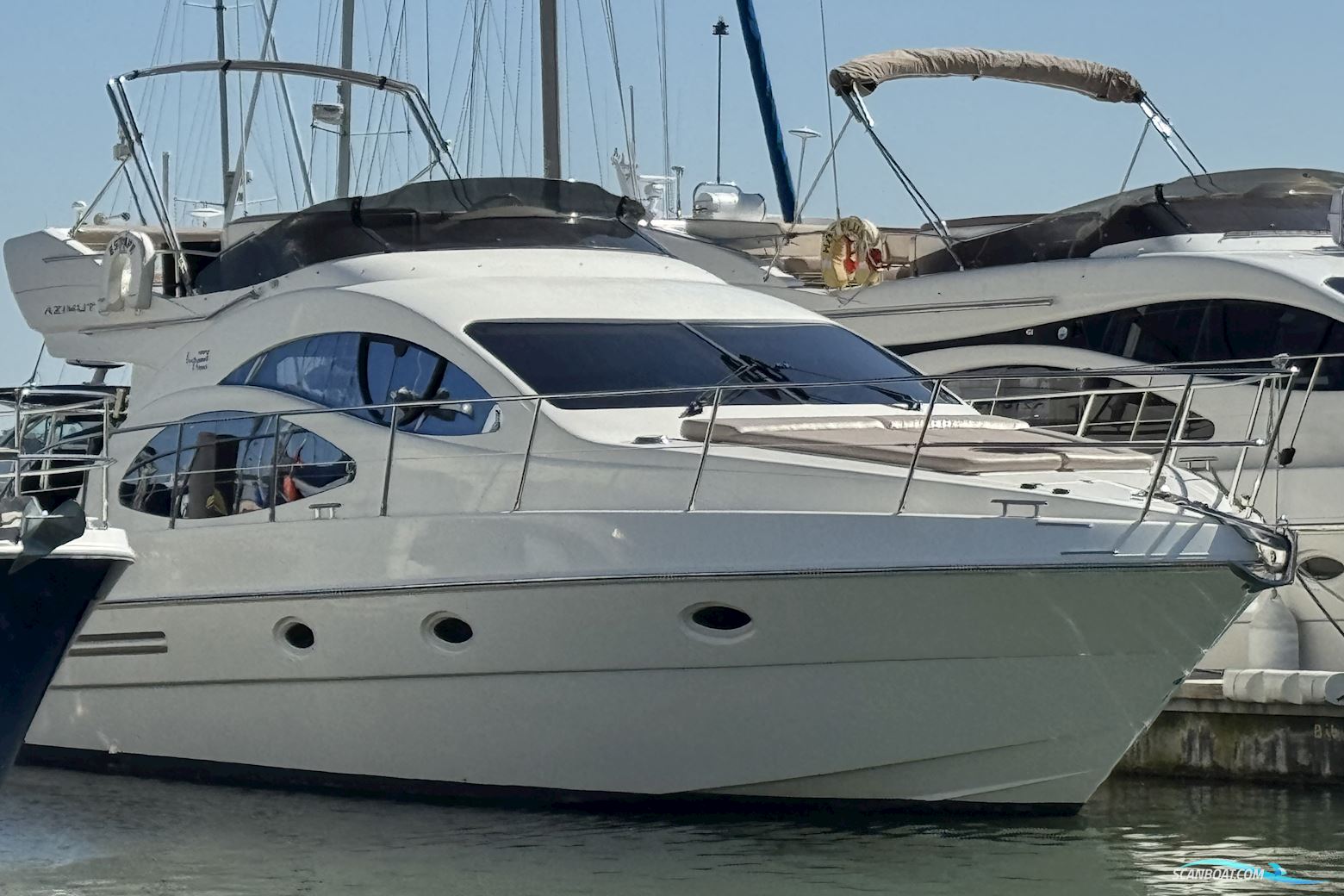 Azimut 42