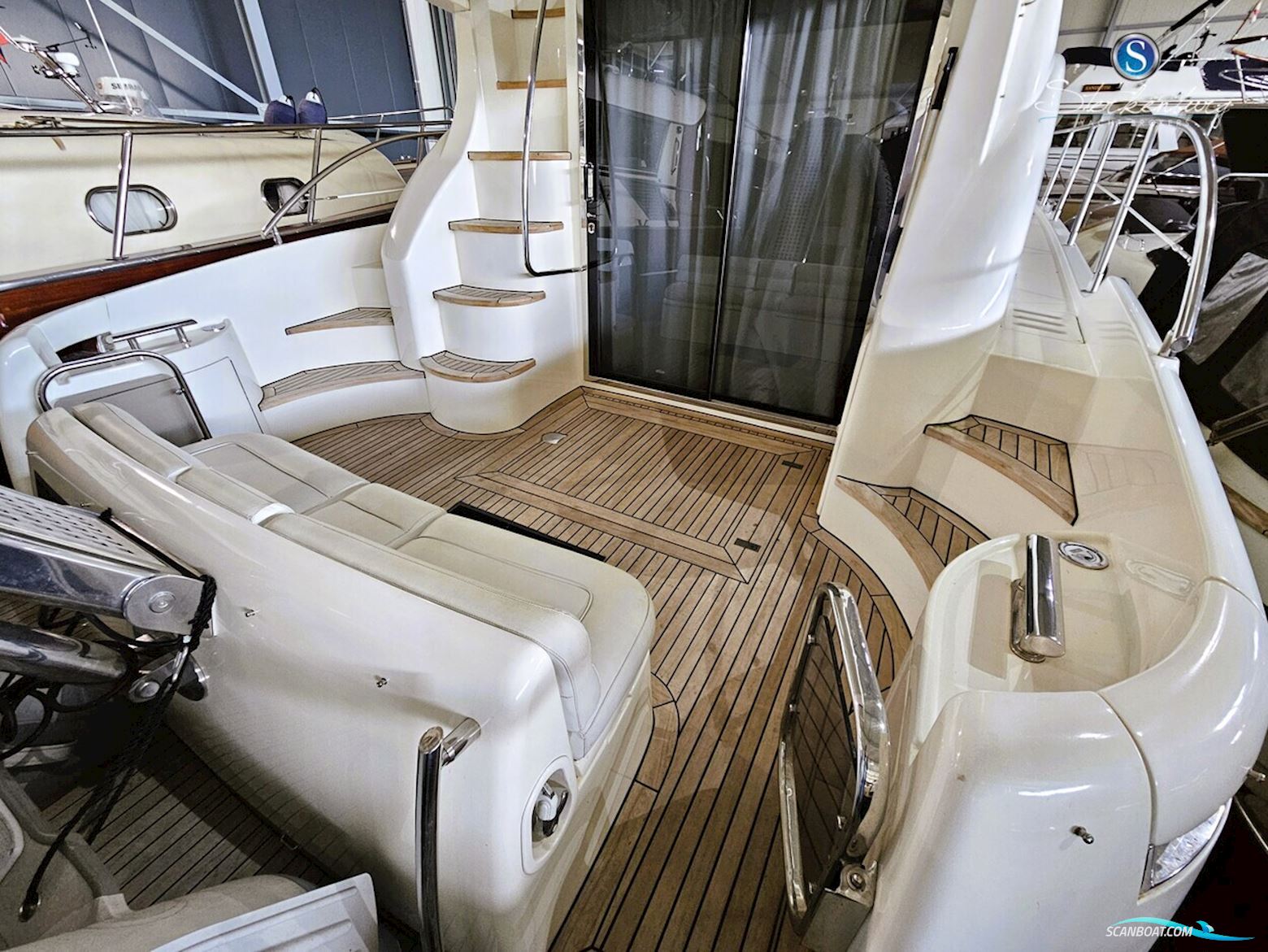 Azimut 42