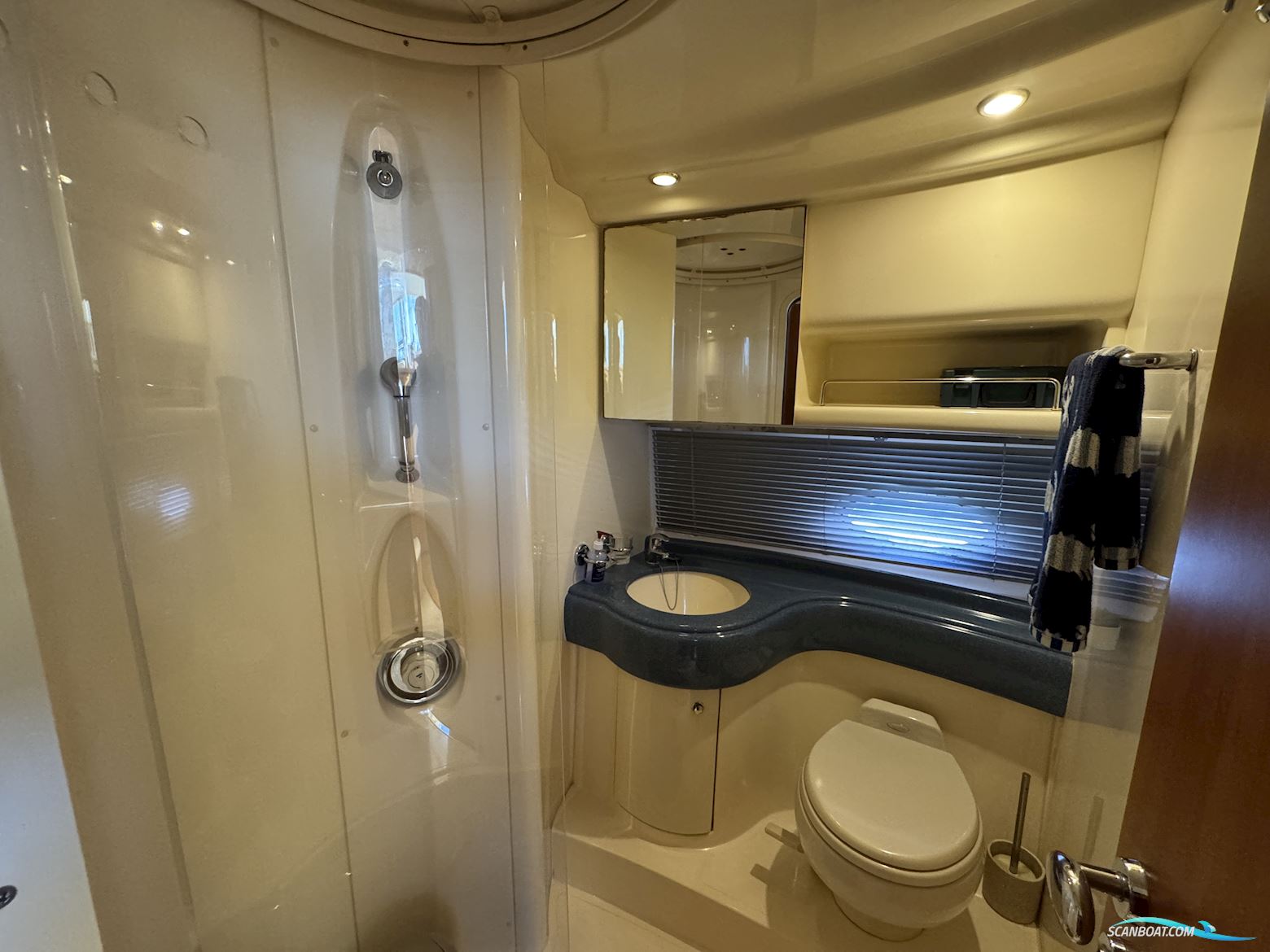 Azimut 42