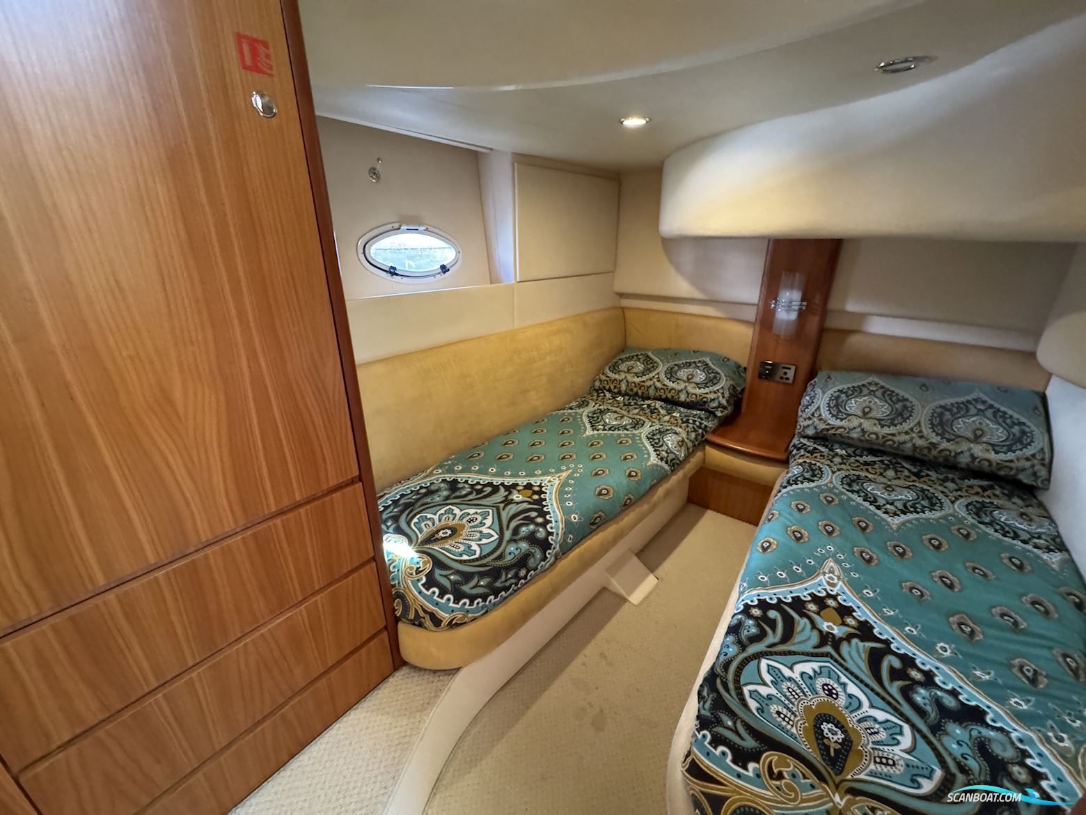 Azimut 42