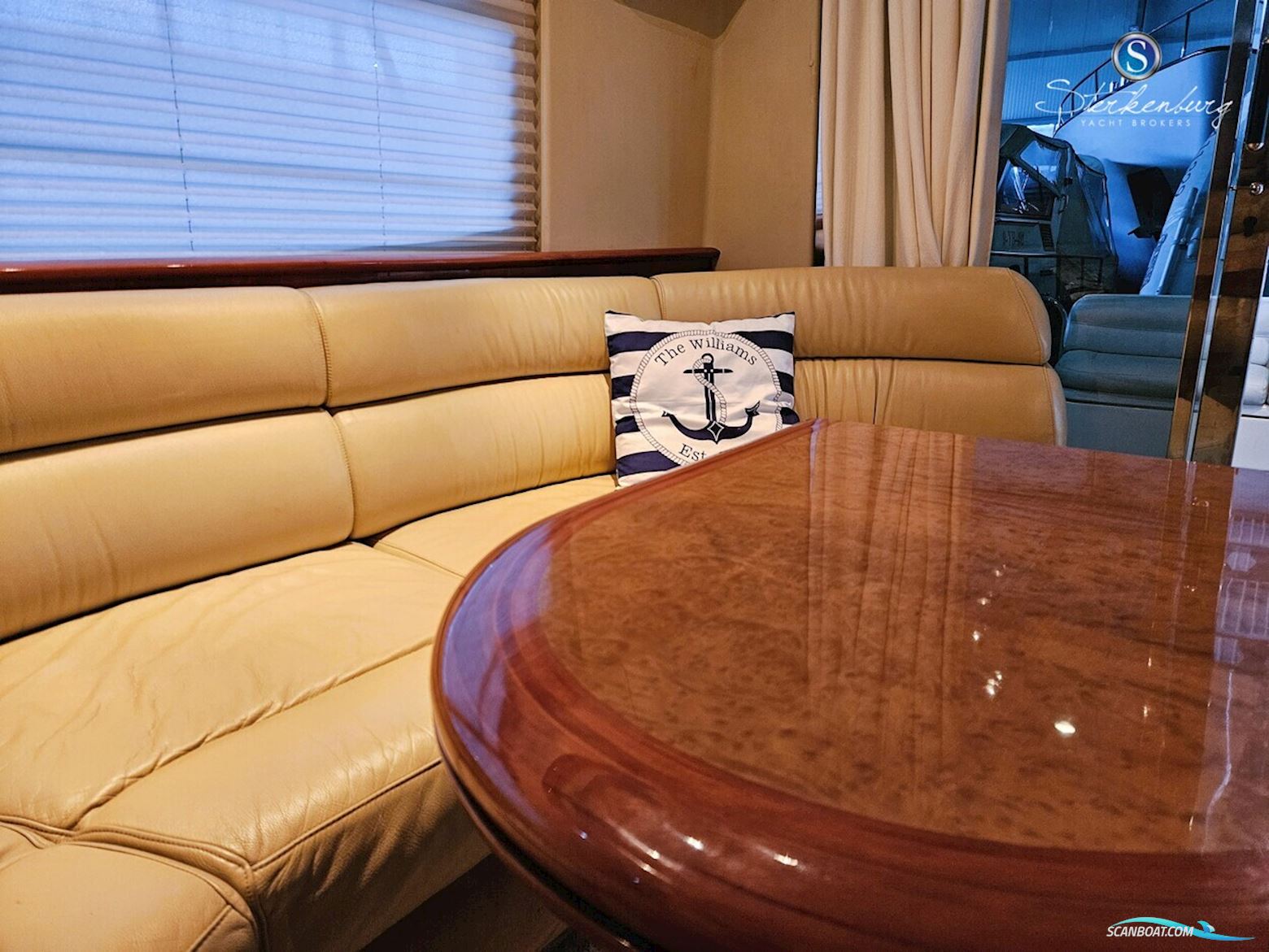 Azimut 42