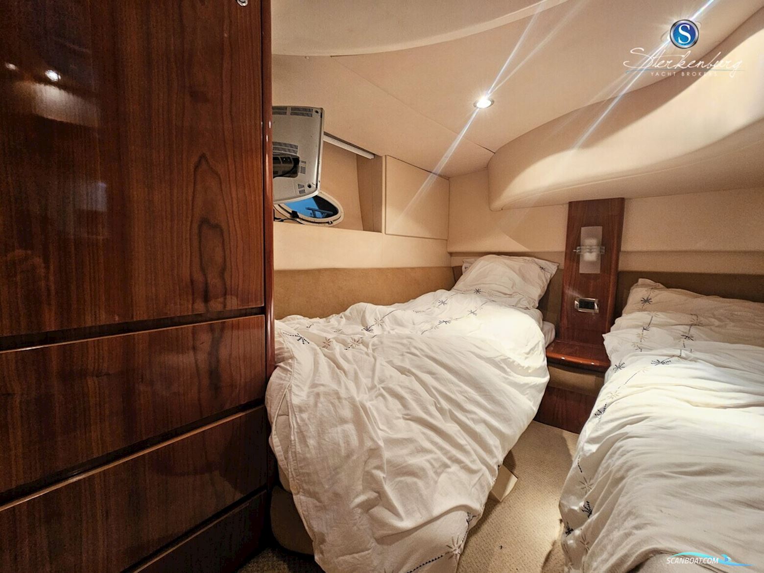 Azimut 42