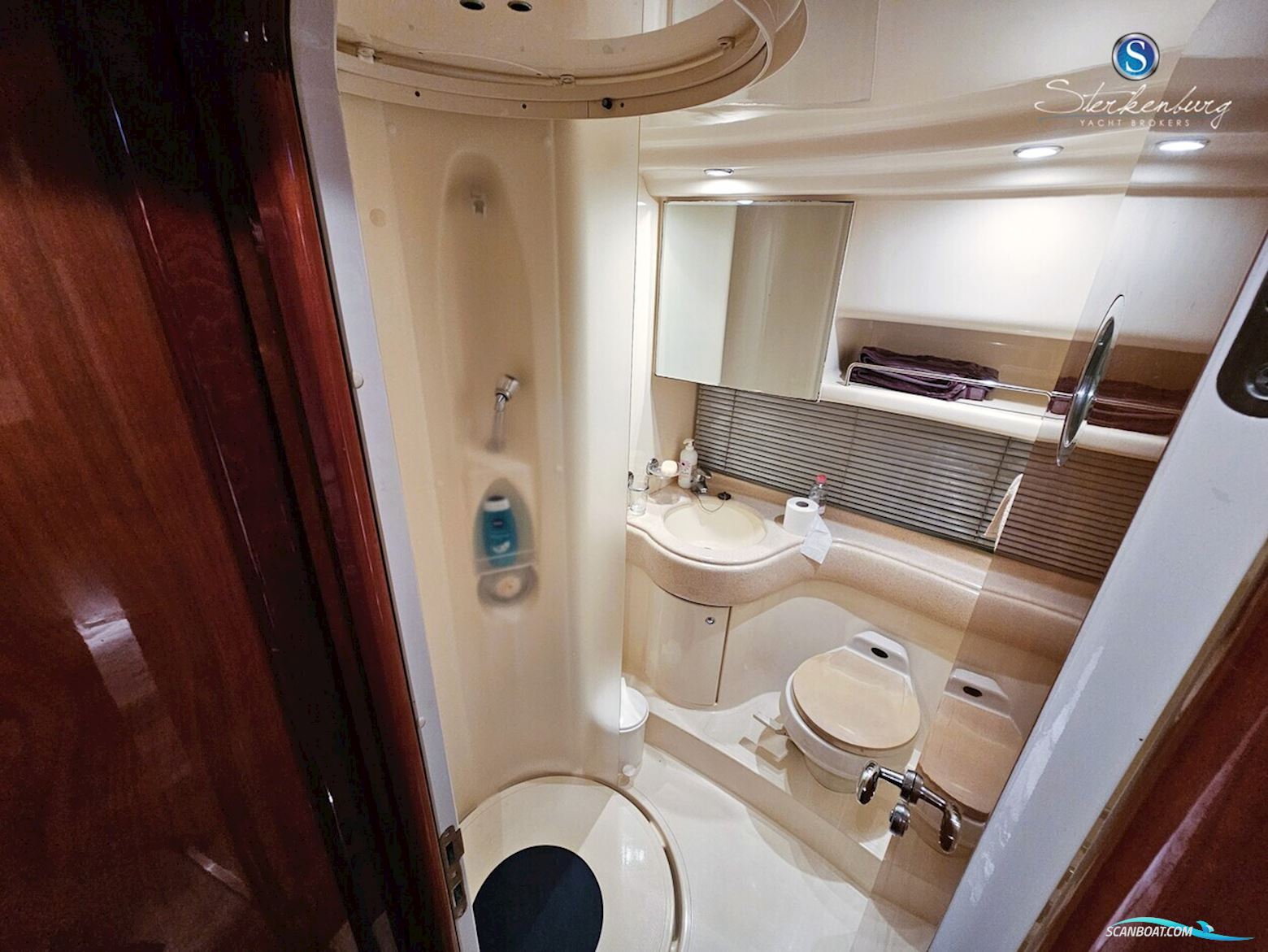 Azimut 42