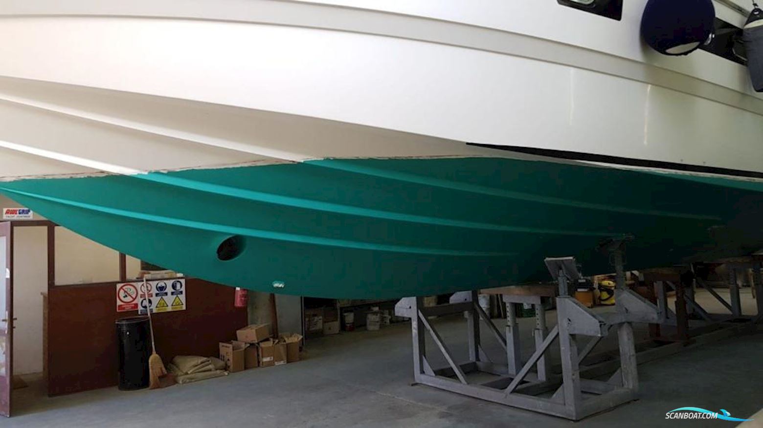 Azimut 43 Fly