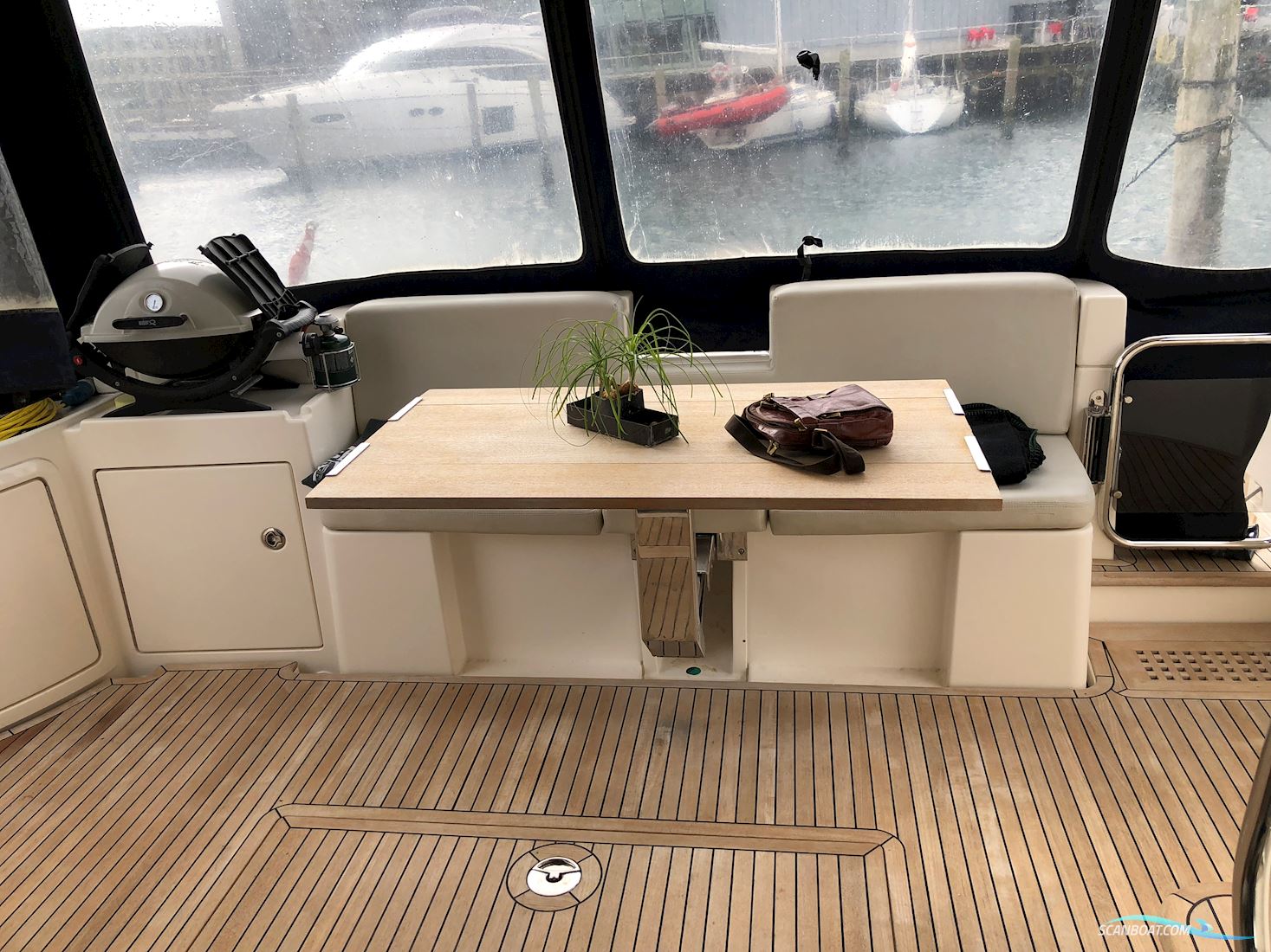 Azimut 43 Fly