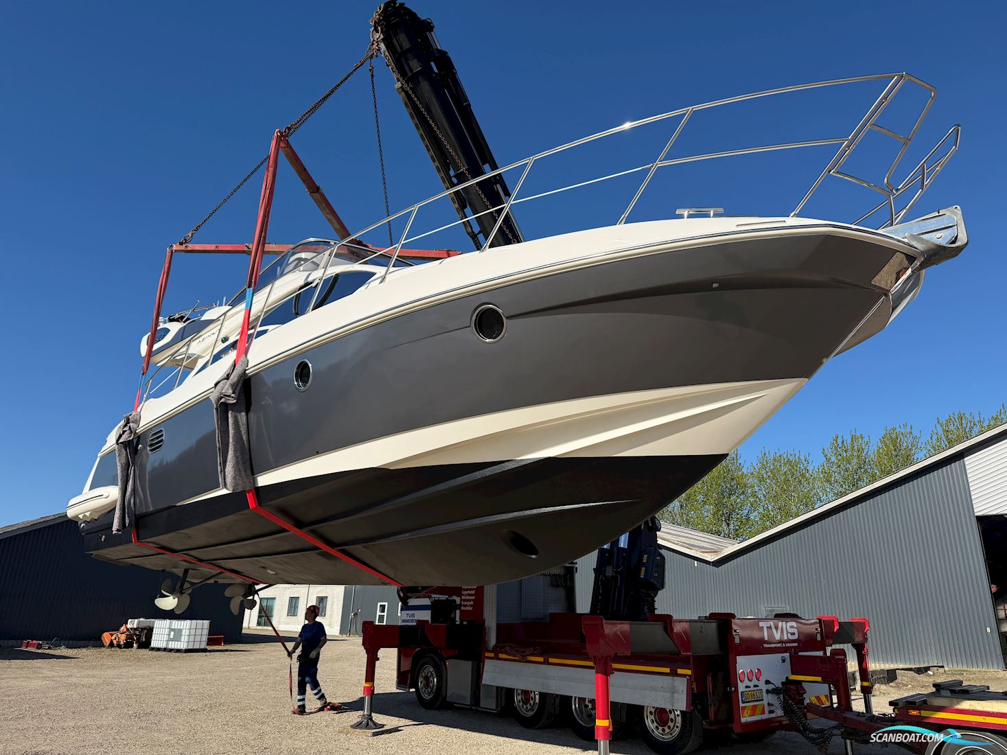Azimut 43 Fly