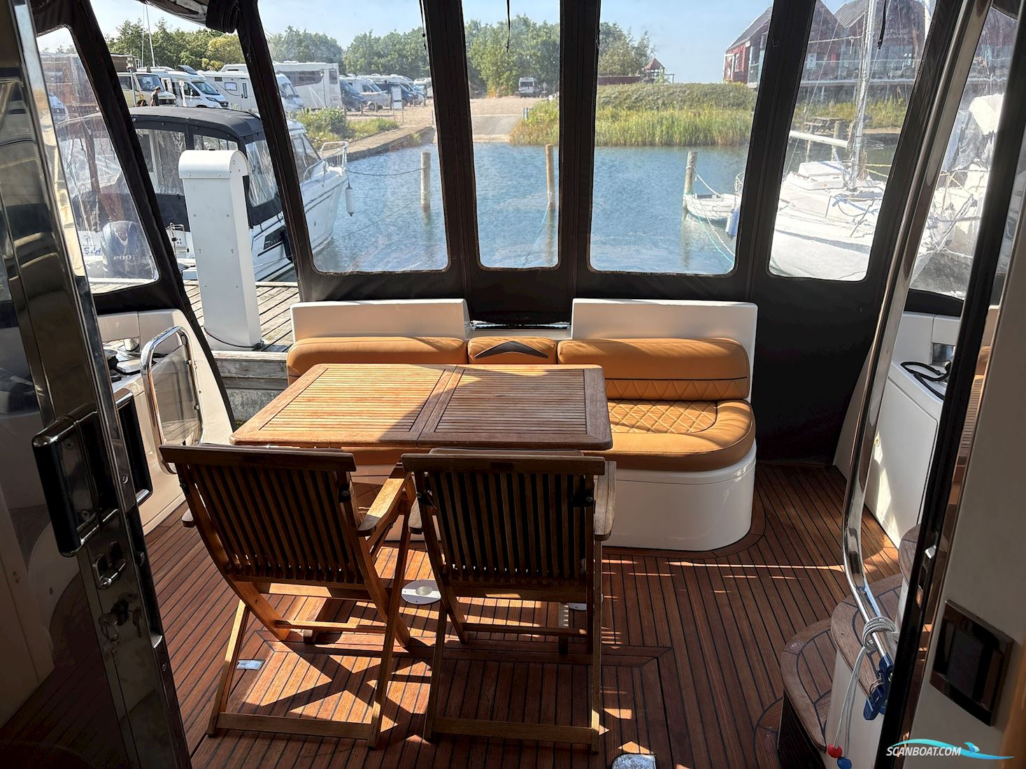 Azimut 46