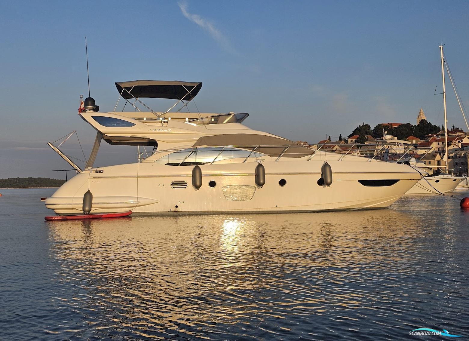 Azimut 47 Motorbåd 2008, med Caterpillar motor, Kroatien