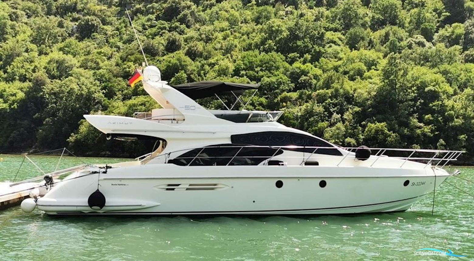 Azimut 50 Fly - 2006 - 3 Kabinen Motorbåd 2006, med Caterpillar C12 motor, Kroatien