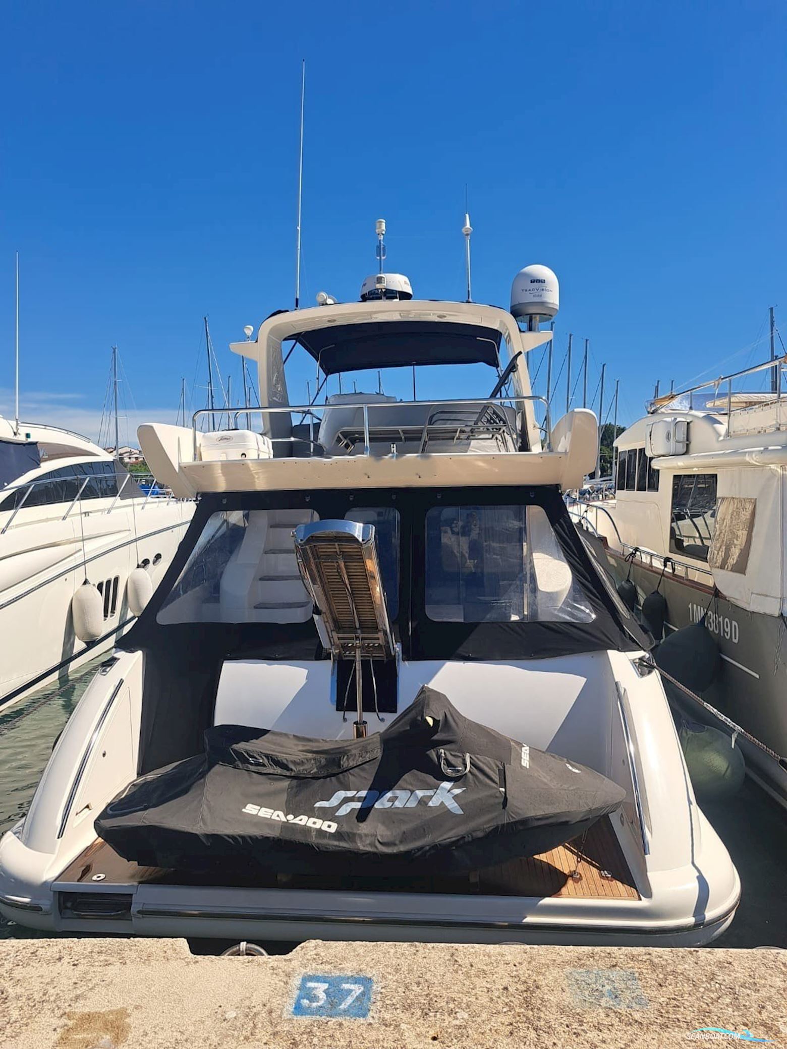 Azimut 50 Fly 2 Kabinen