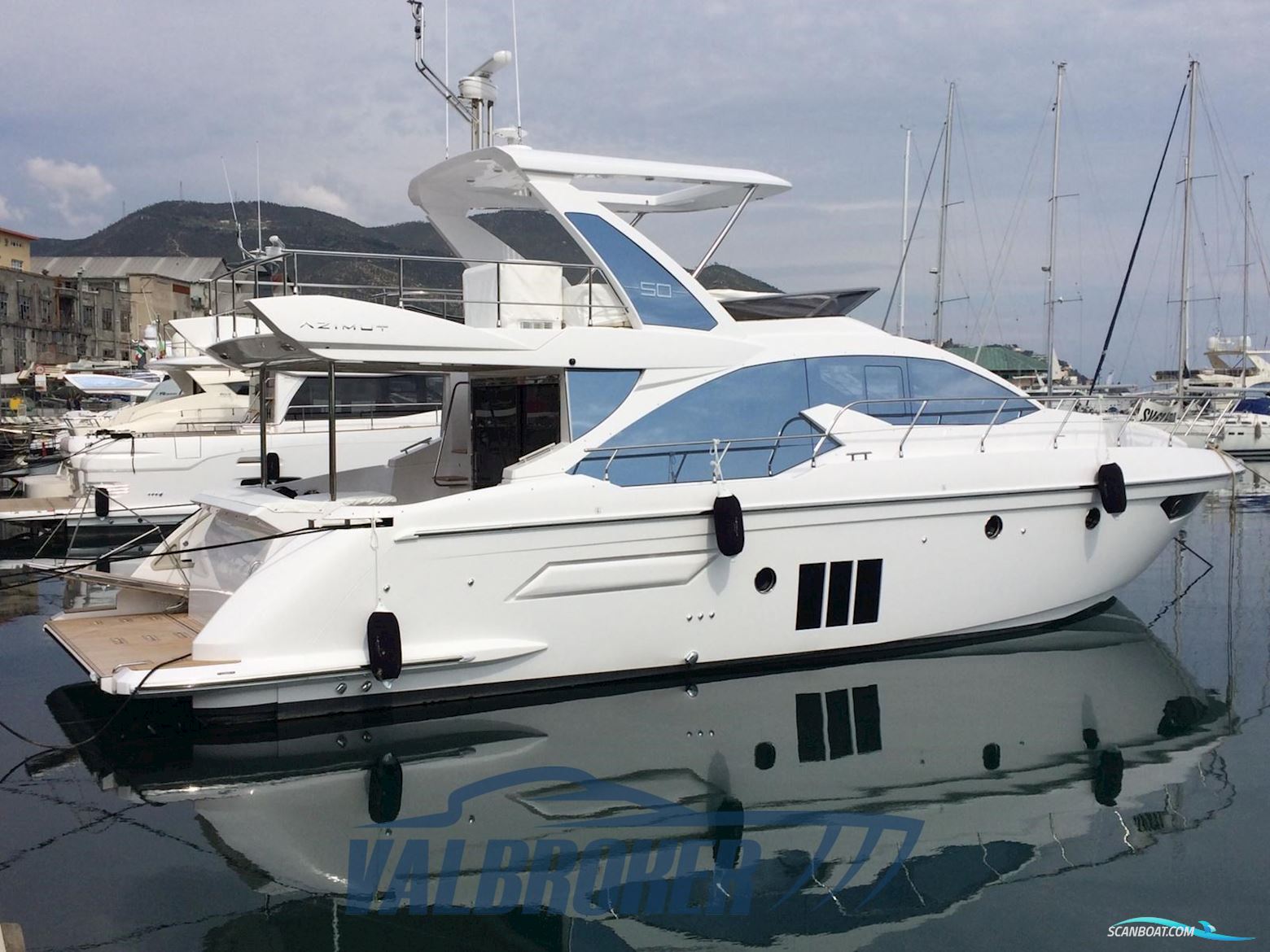 Azimut 50 FLY Motorbåd 2017, med Volvo Penta D11 motor, Italien