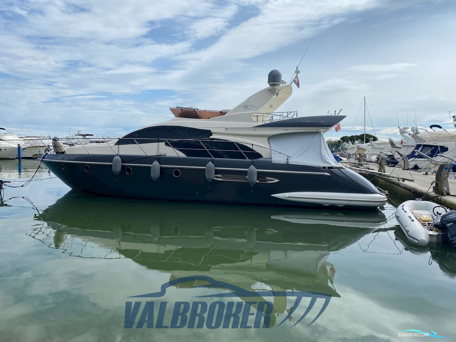 Azimut 50 Fly Motorbåd 2004, med Caterpillar C12 motor, Italien