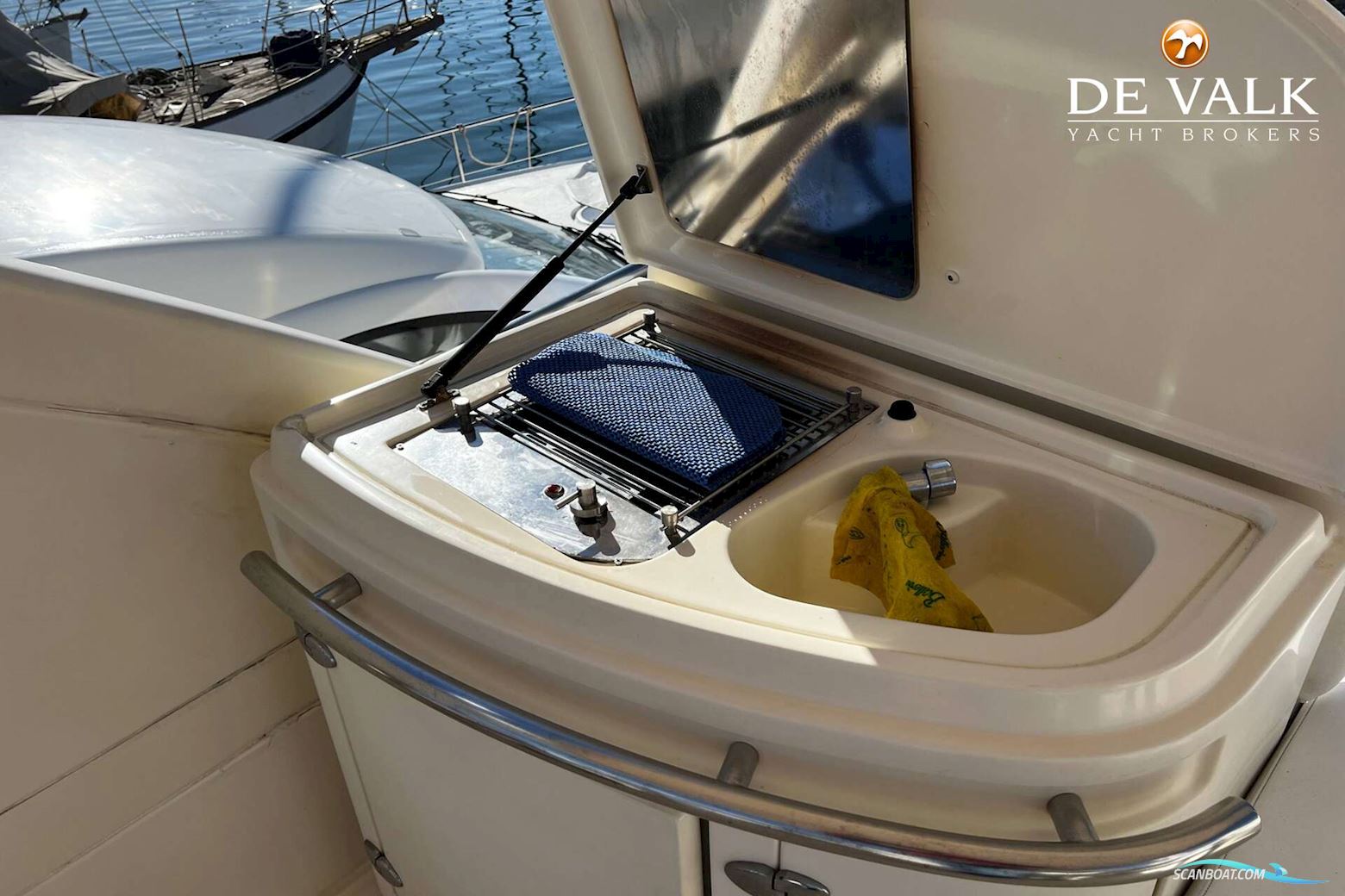 Azimut 50