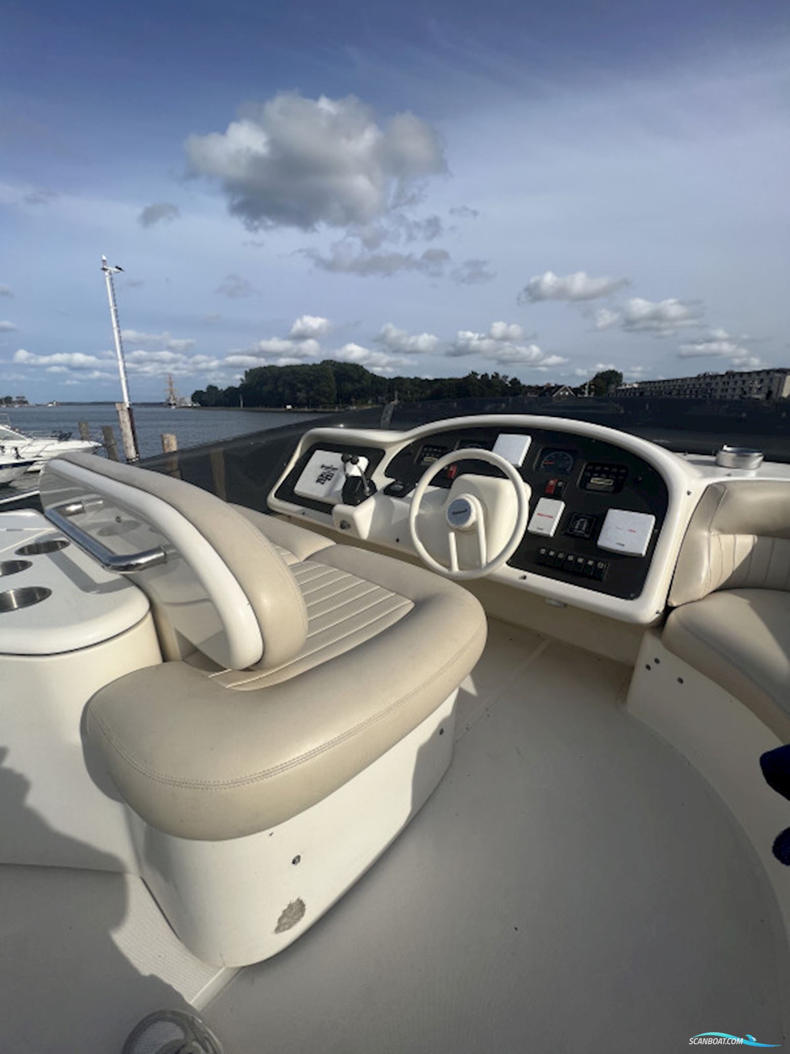 Azimut 52 Fly