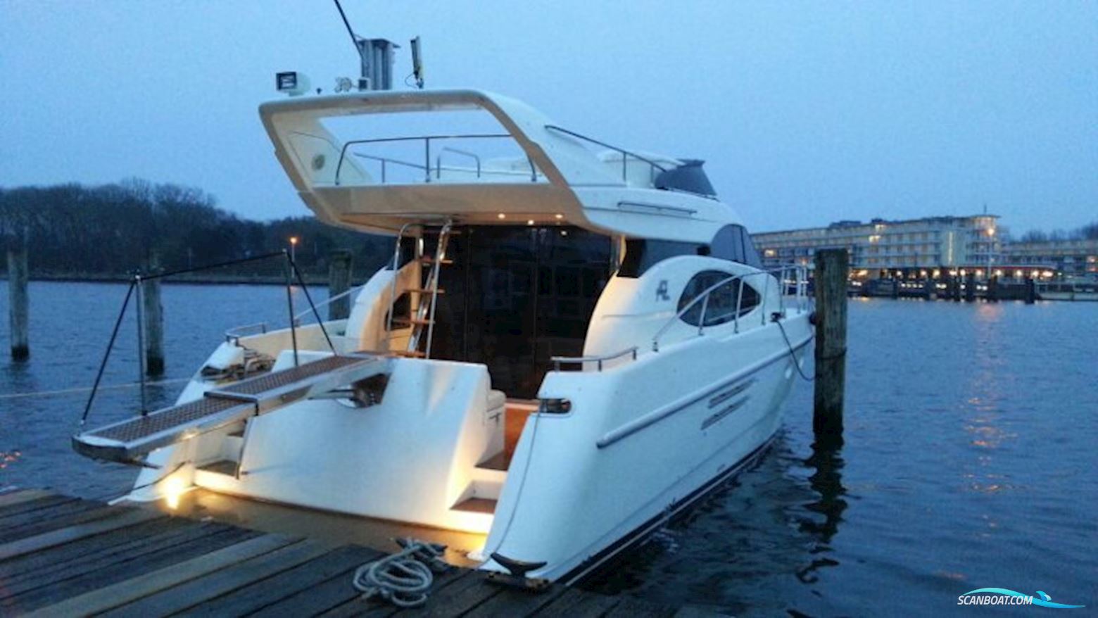 Azimut 52 Fly