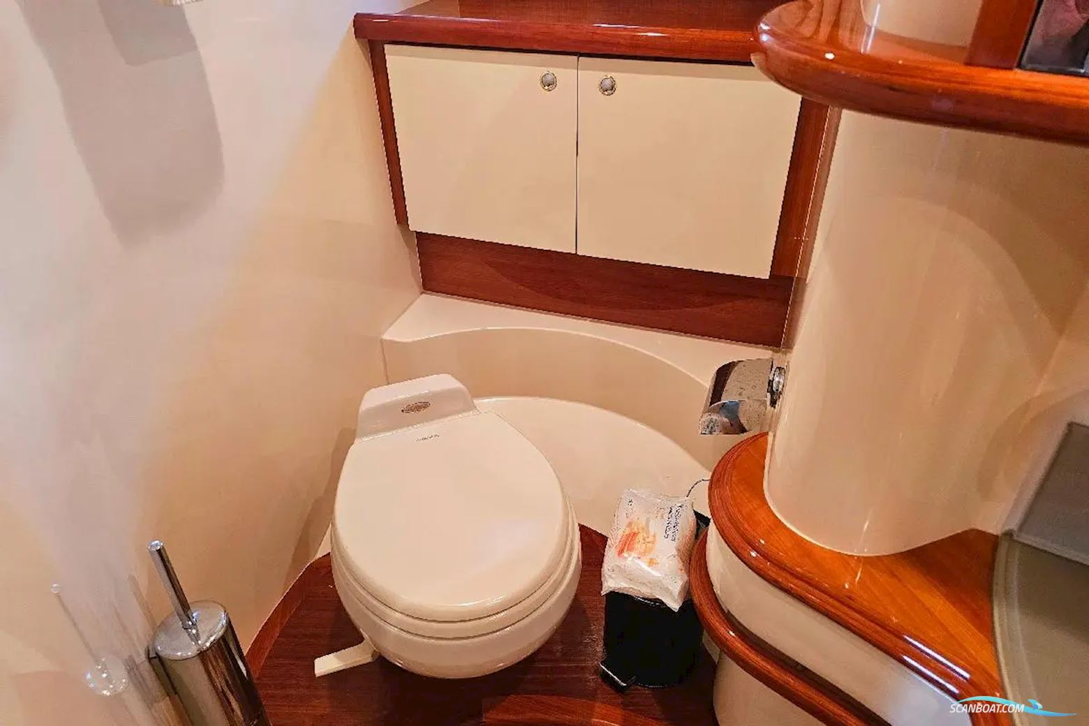 Azimut 55