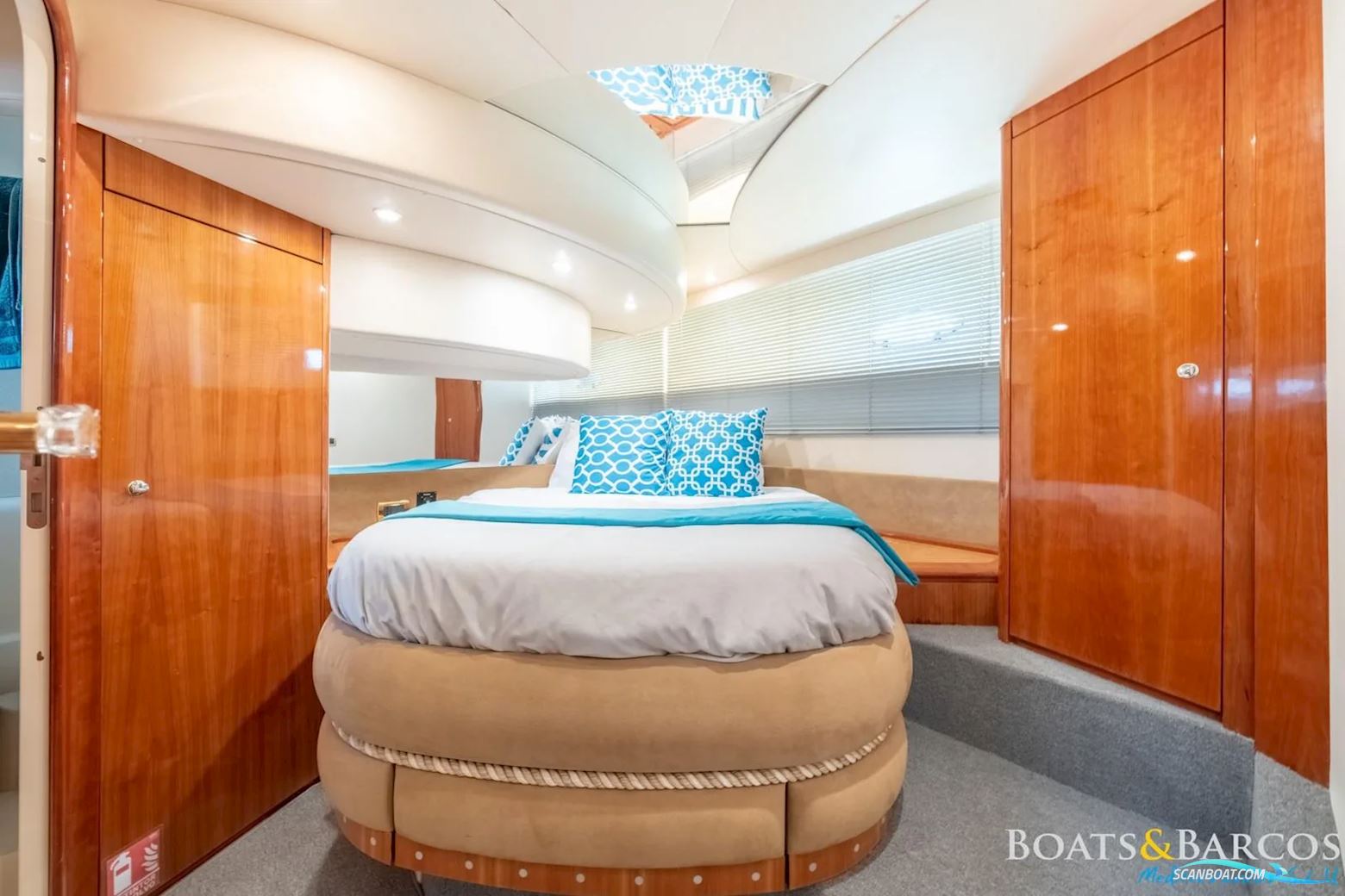 Azimut 58