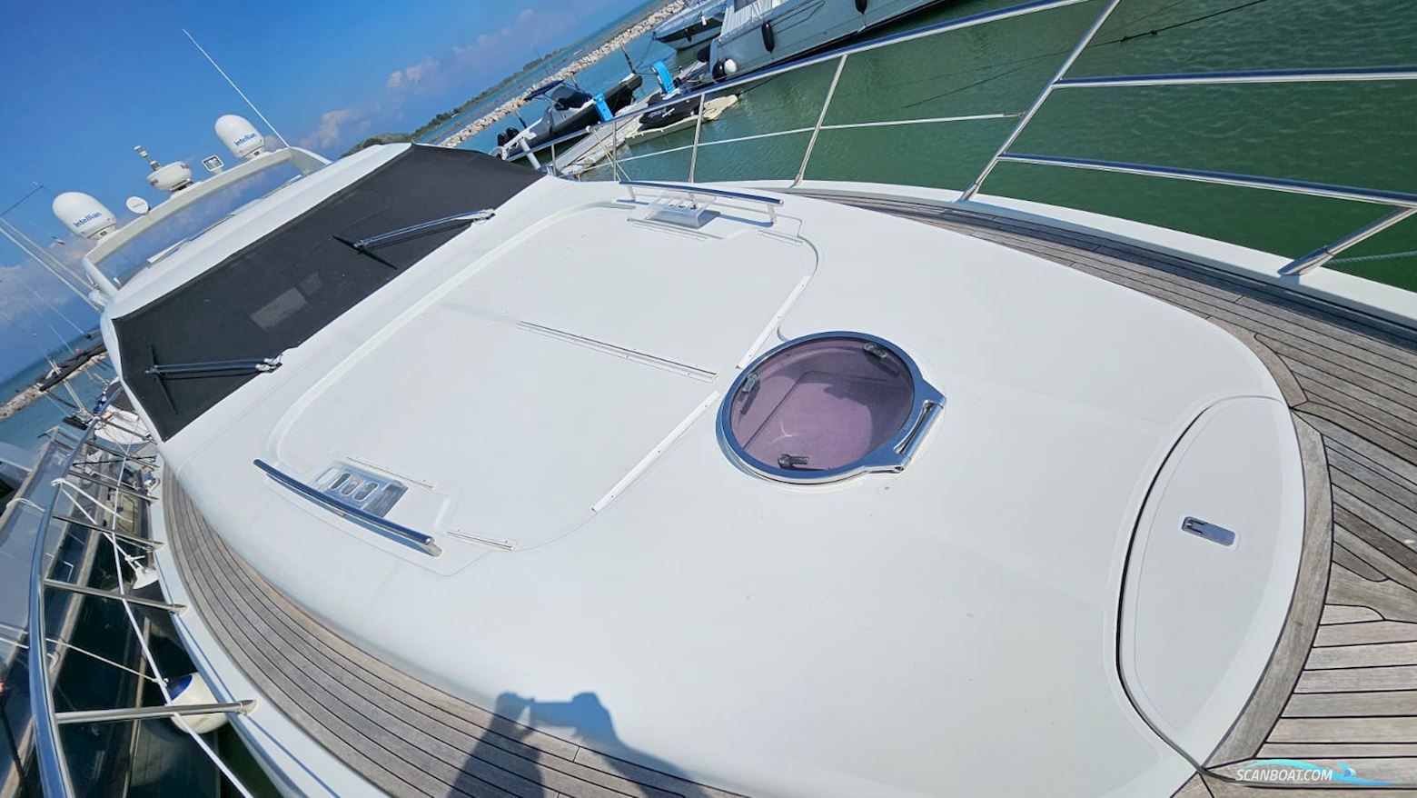 Azimut 62S