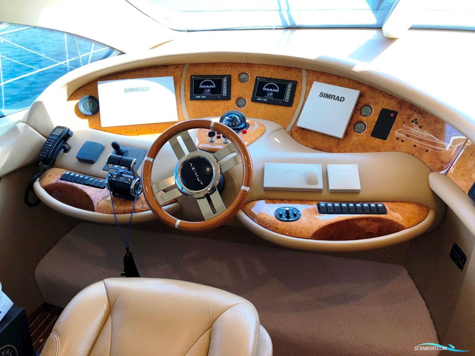 Azimut 68 EVO FLY - BJ. 2008 - 4 KAB.