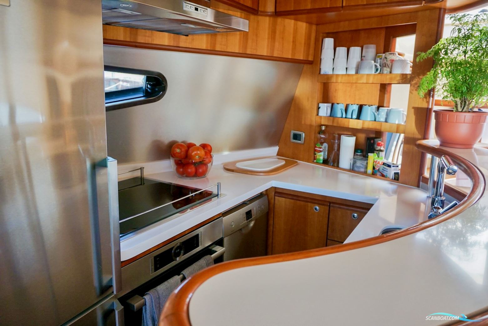 Azimut 68