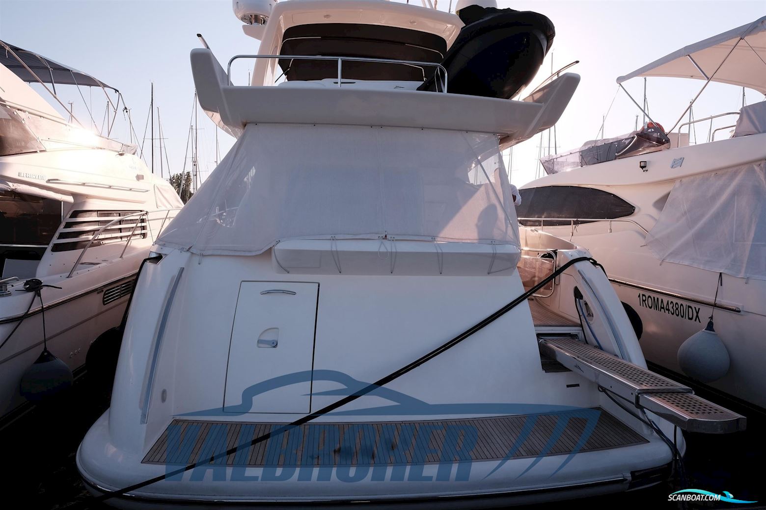 Azimut 68