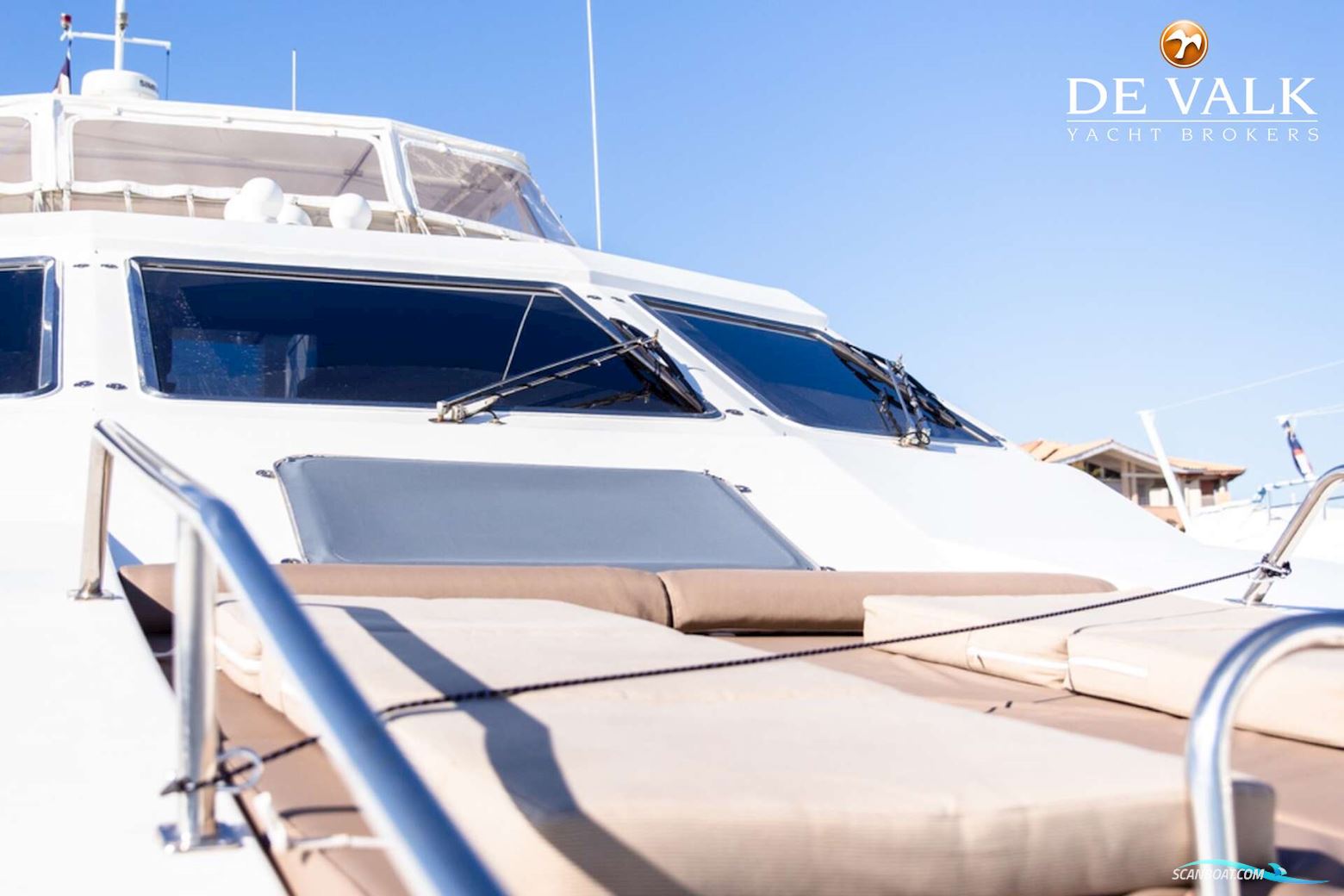 Azimut 90