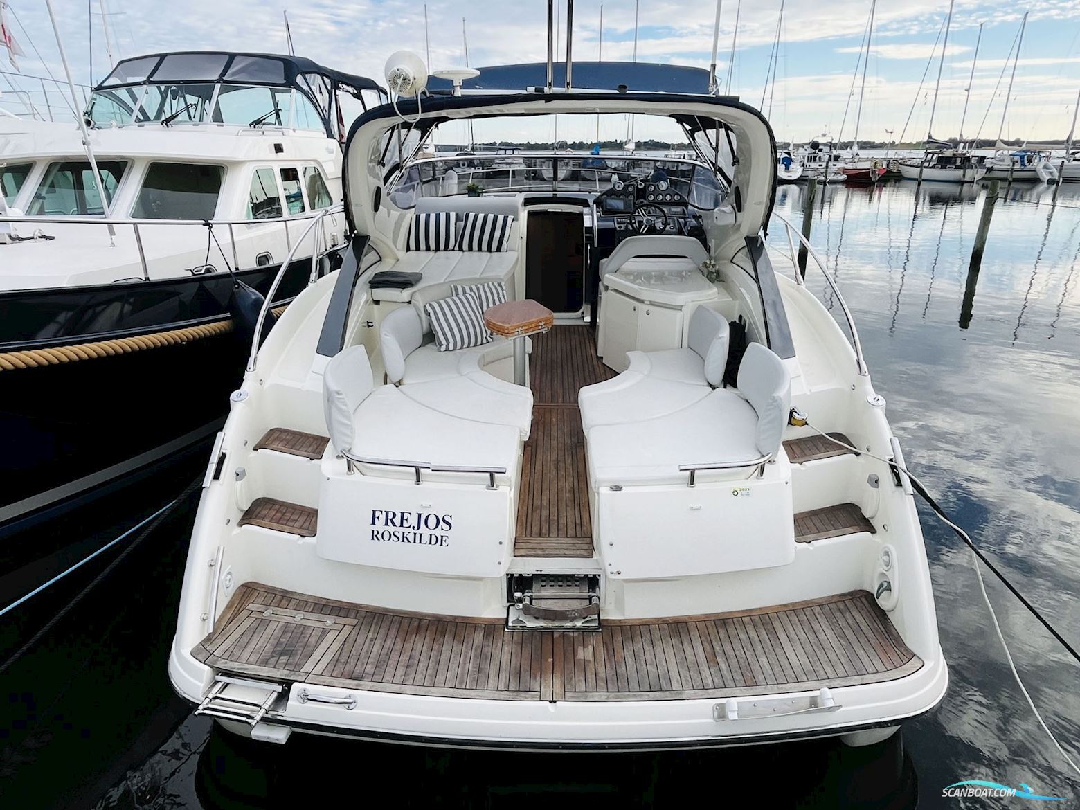 Azimut Atlantis 39