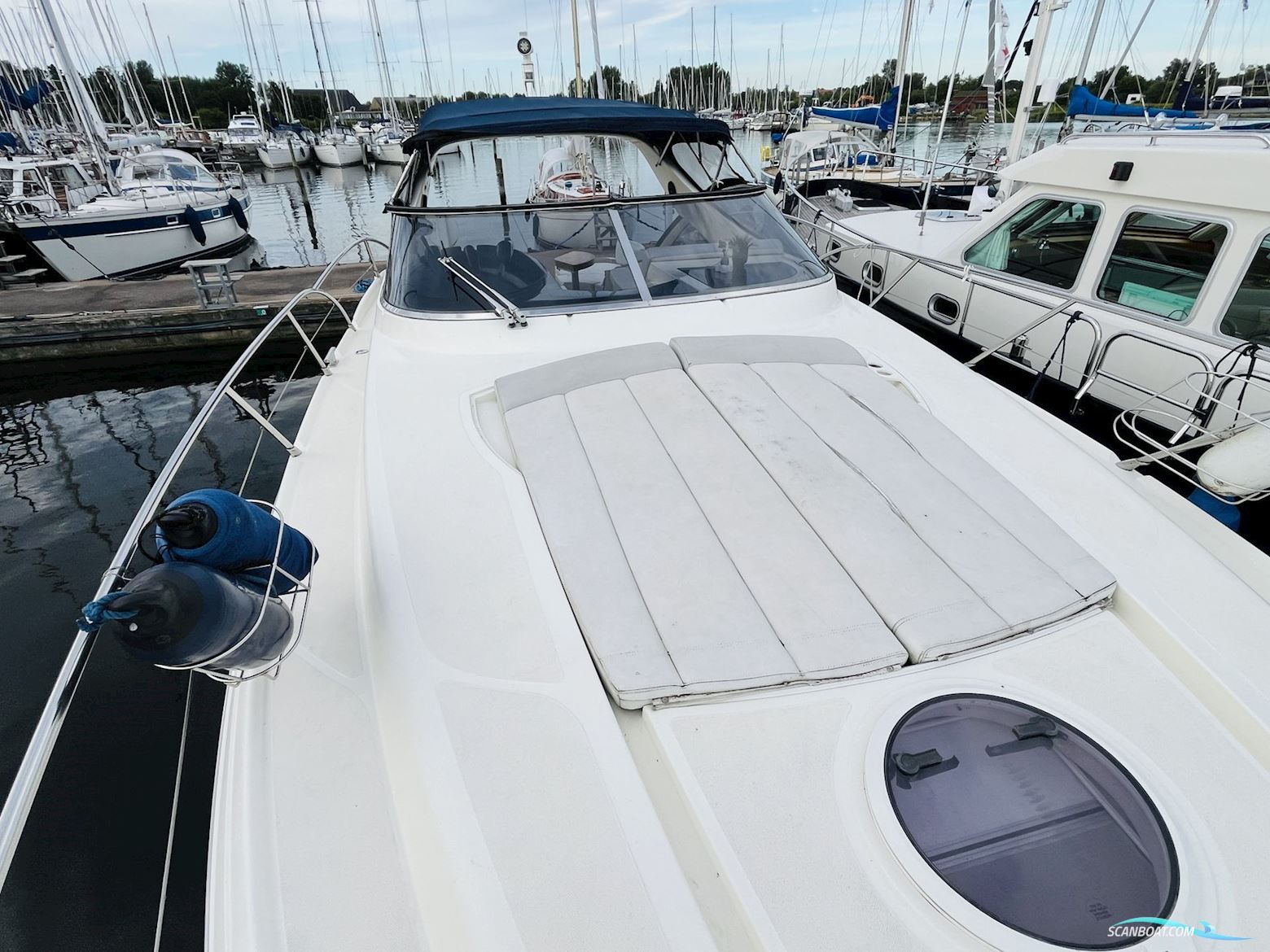 Azimut Atlantis 39