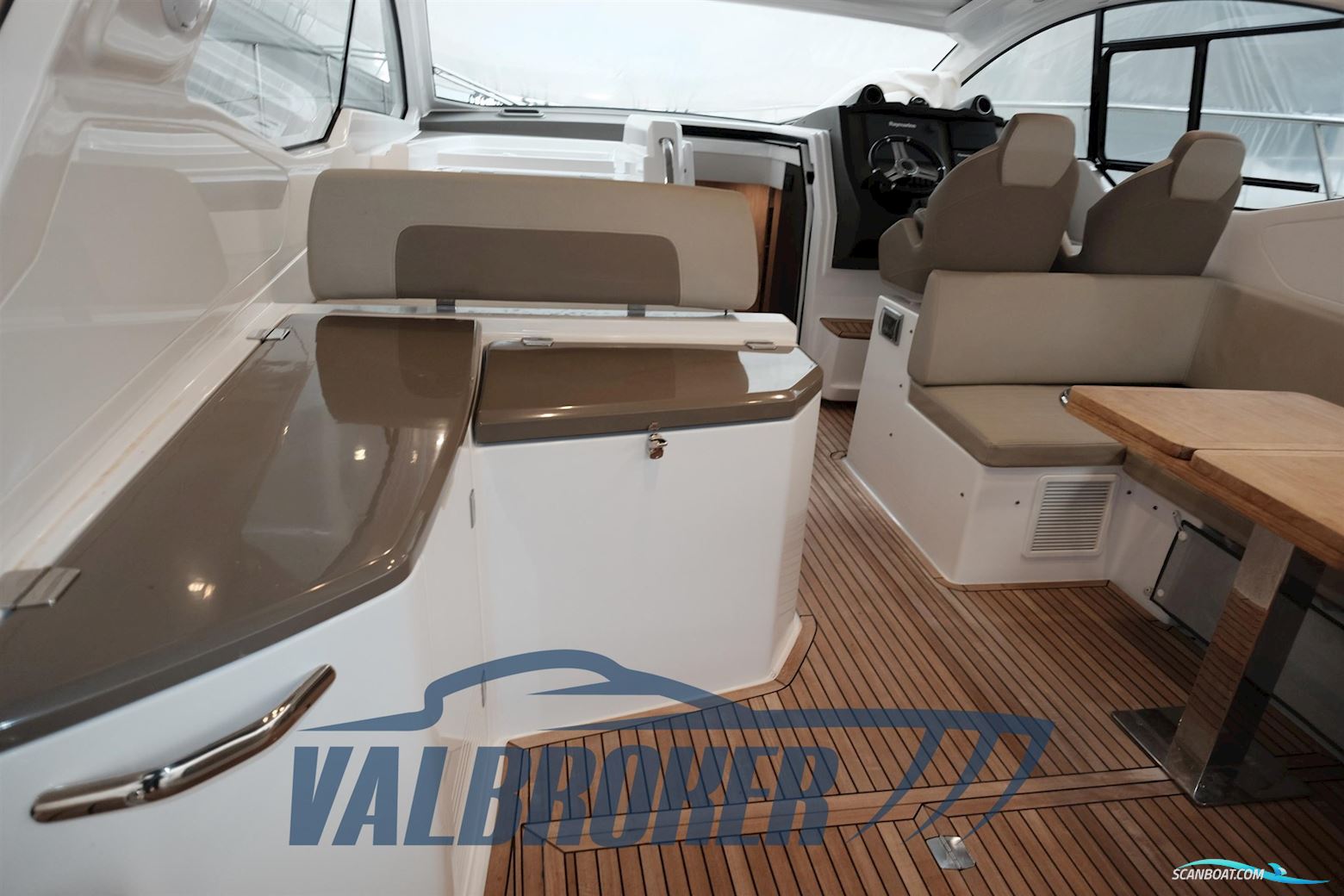 Azimut Atlantis 43