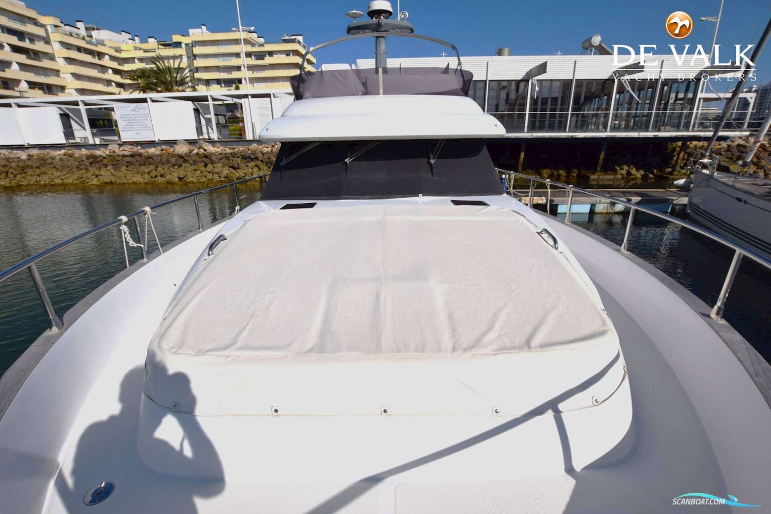 Azimut Magellano 43