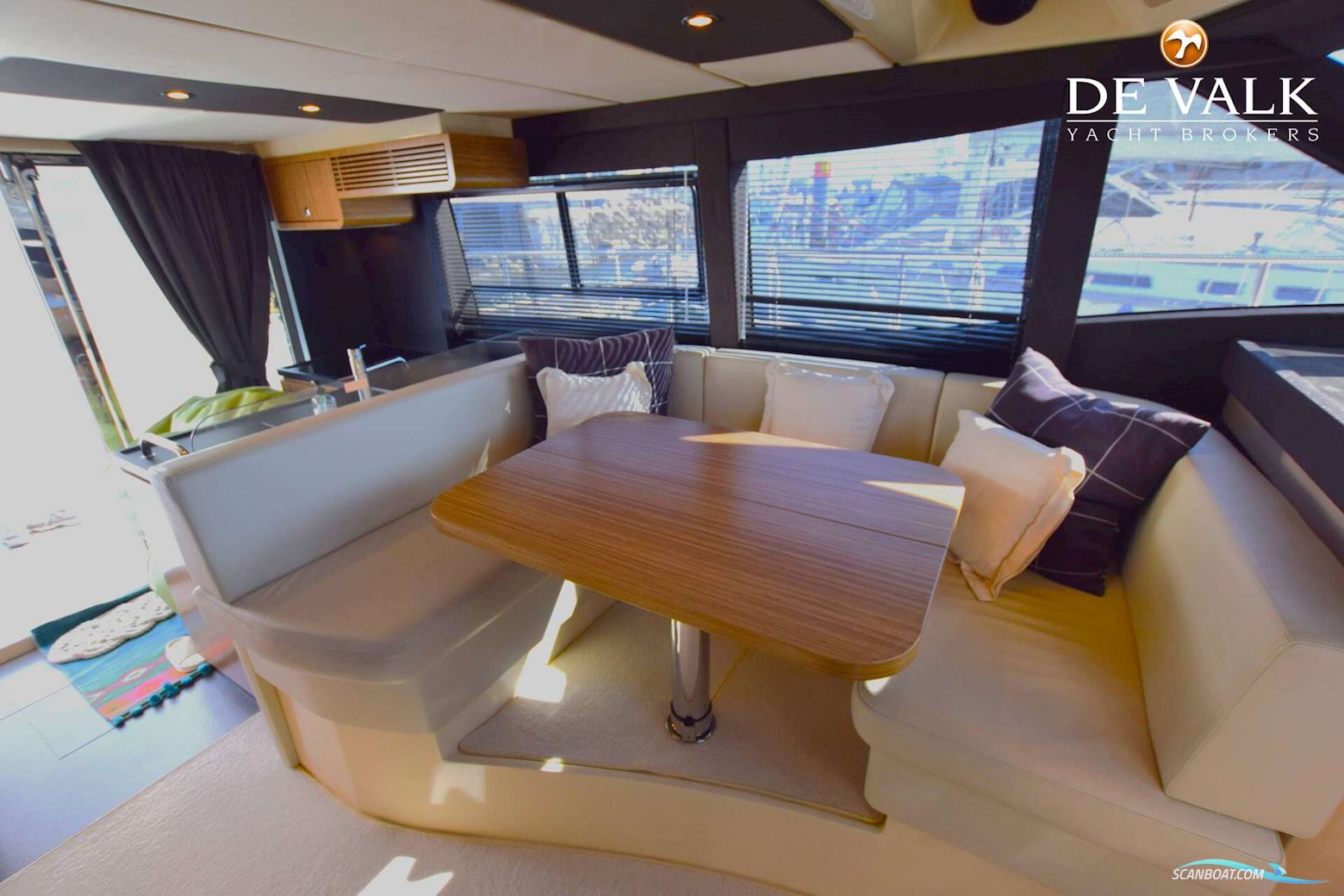 Azimut Magellano 43