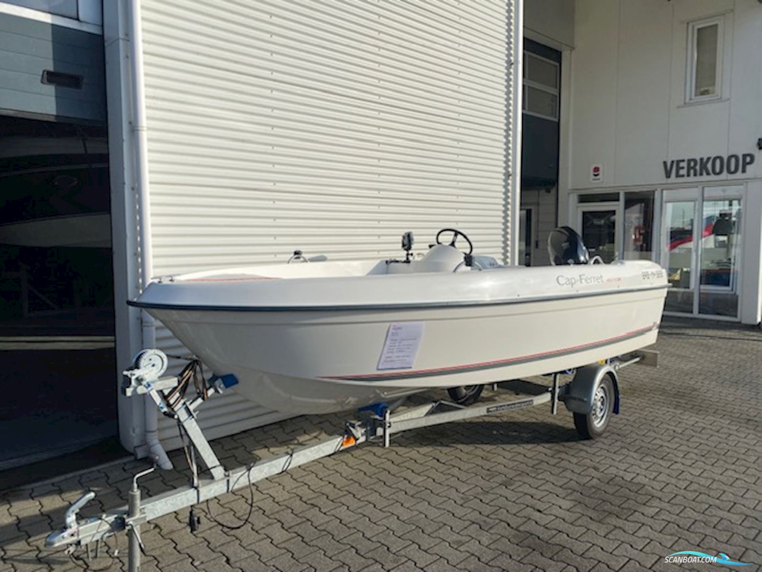 B2 MARINE Cap Ferret 452