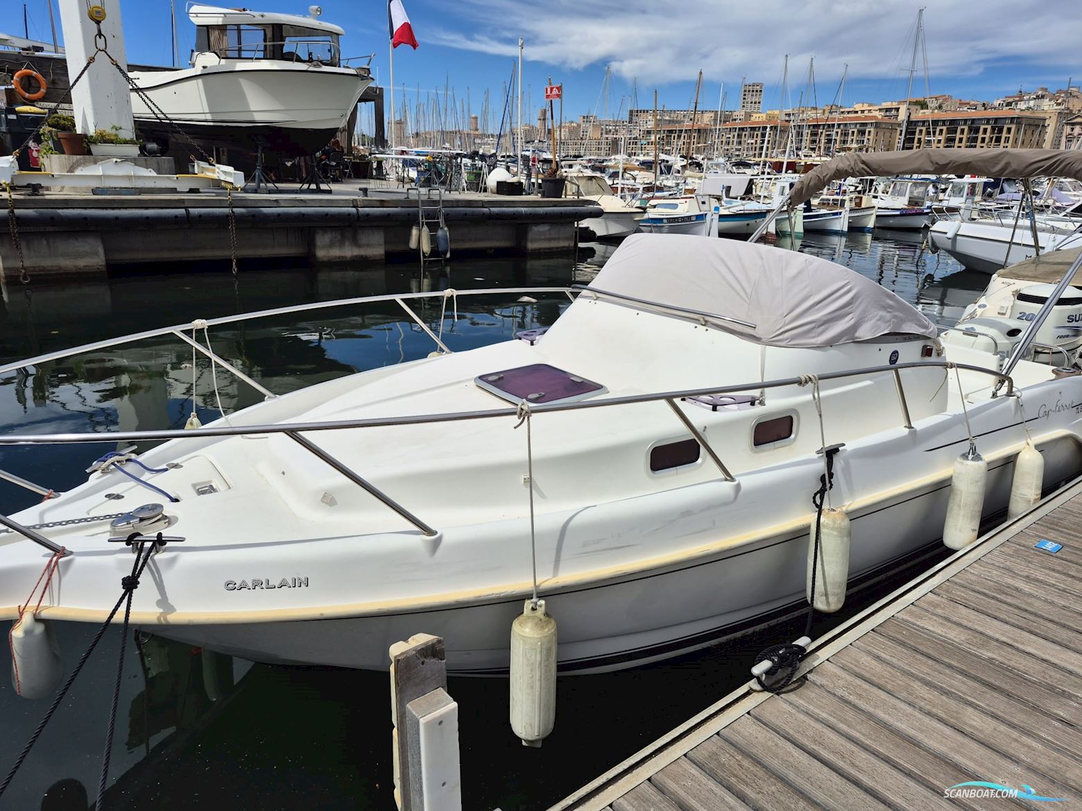 B2 MARINE Cap Ferret 752 Day Cruiser Avec Place