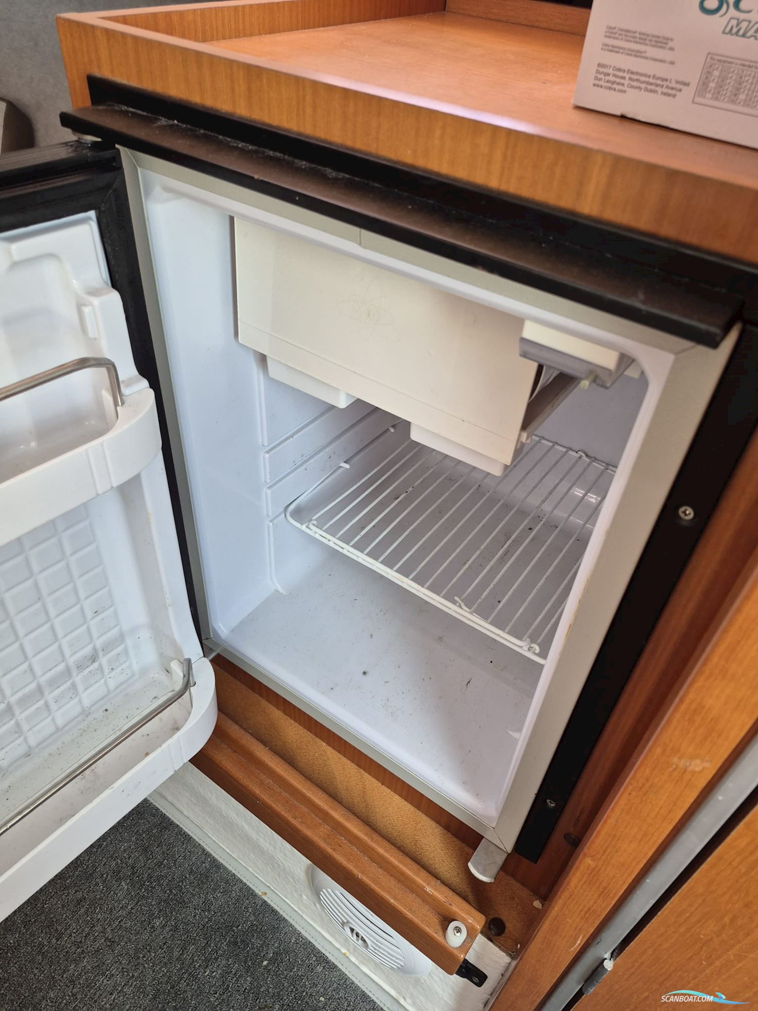 B2 MARINE Cap Ferret 752 Day Cruiser Avec Place