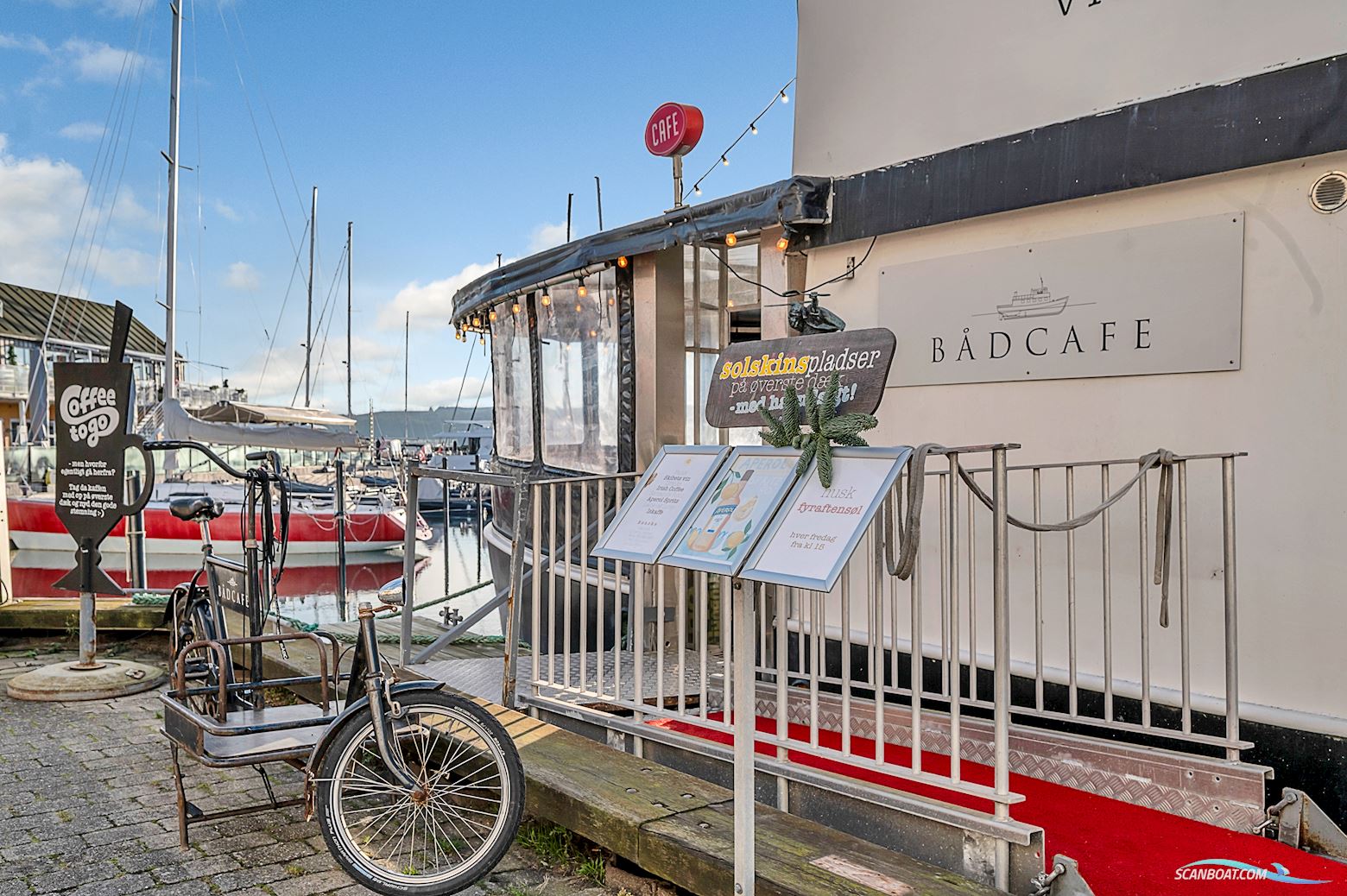 Båd Cafe Sorte Louis