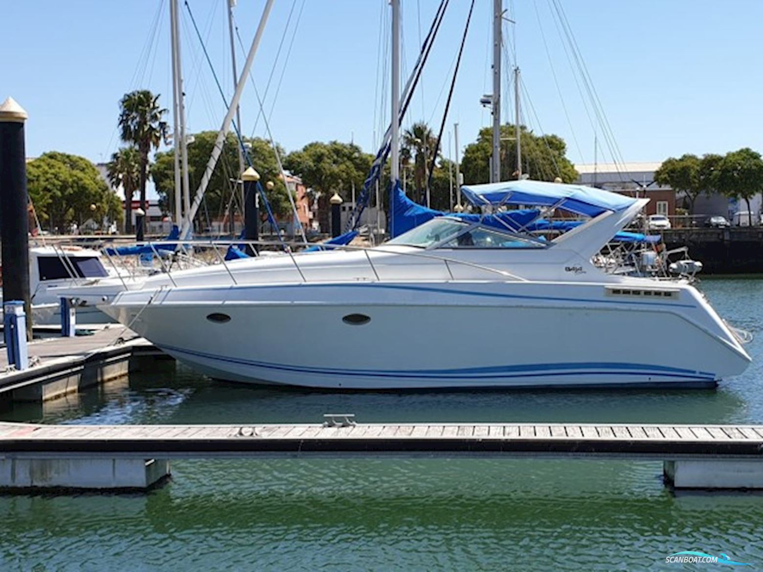 Baja 34 Motorbåd 1995, med Mercruiser 7.4L motor, Portugal