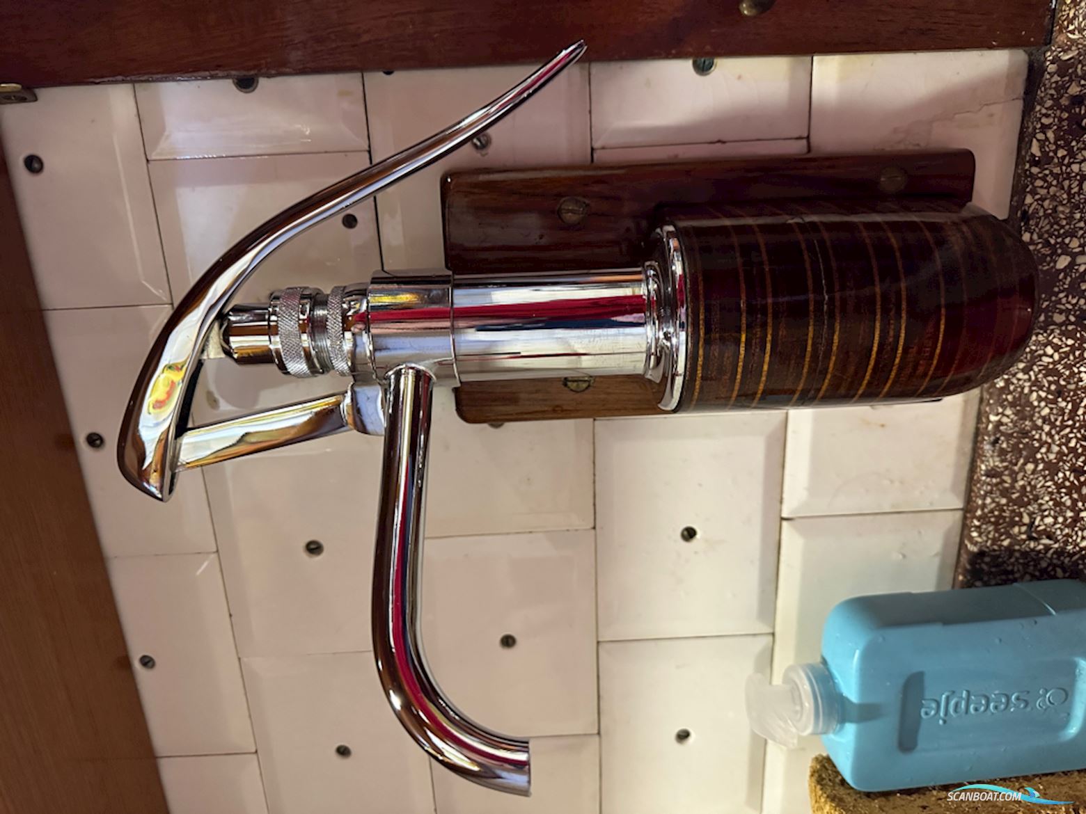 Bakdekker  Met kofferdek en achterkajuit