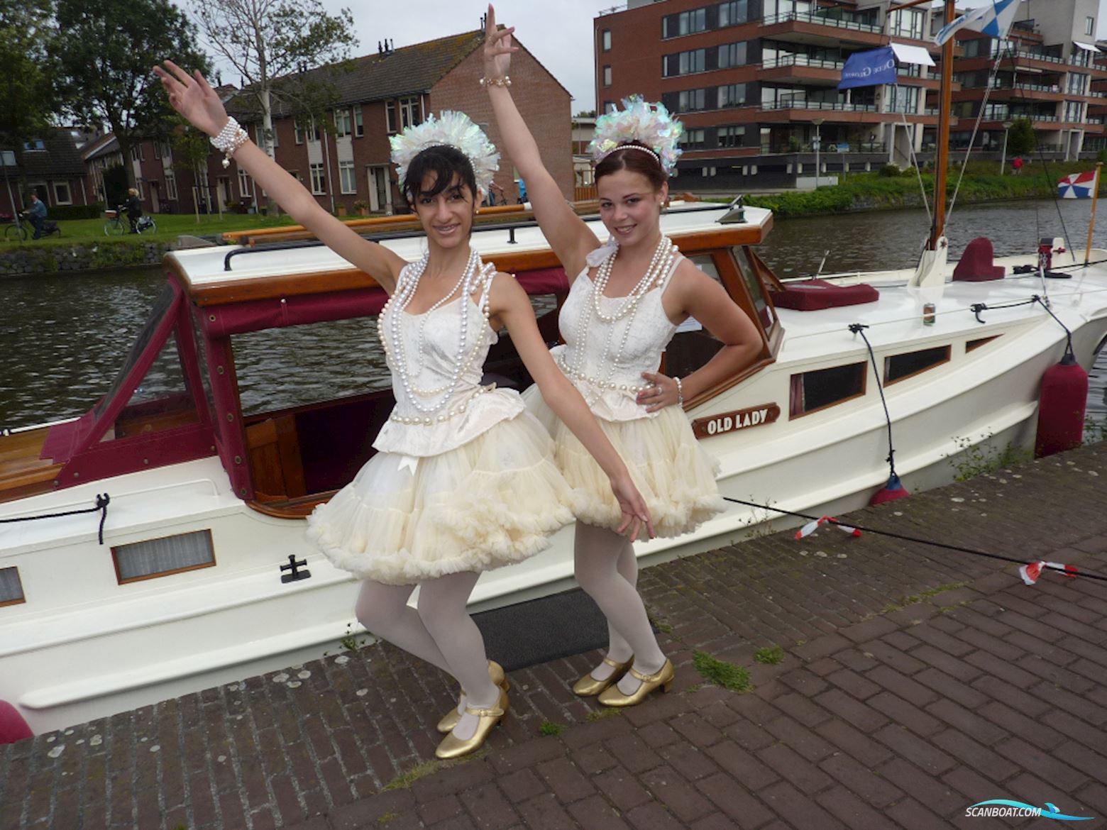 Bakdekker  Met kofferdek en achterkajuit