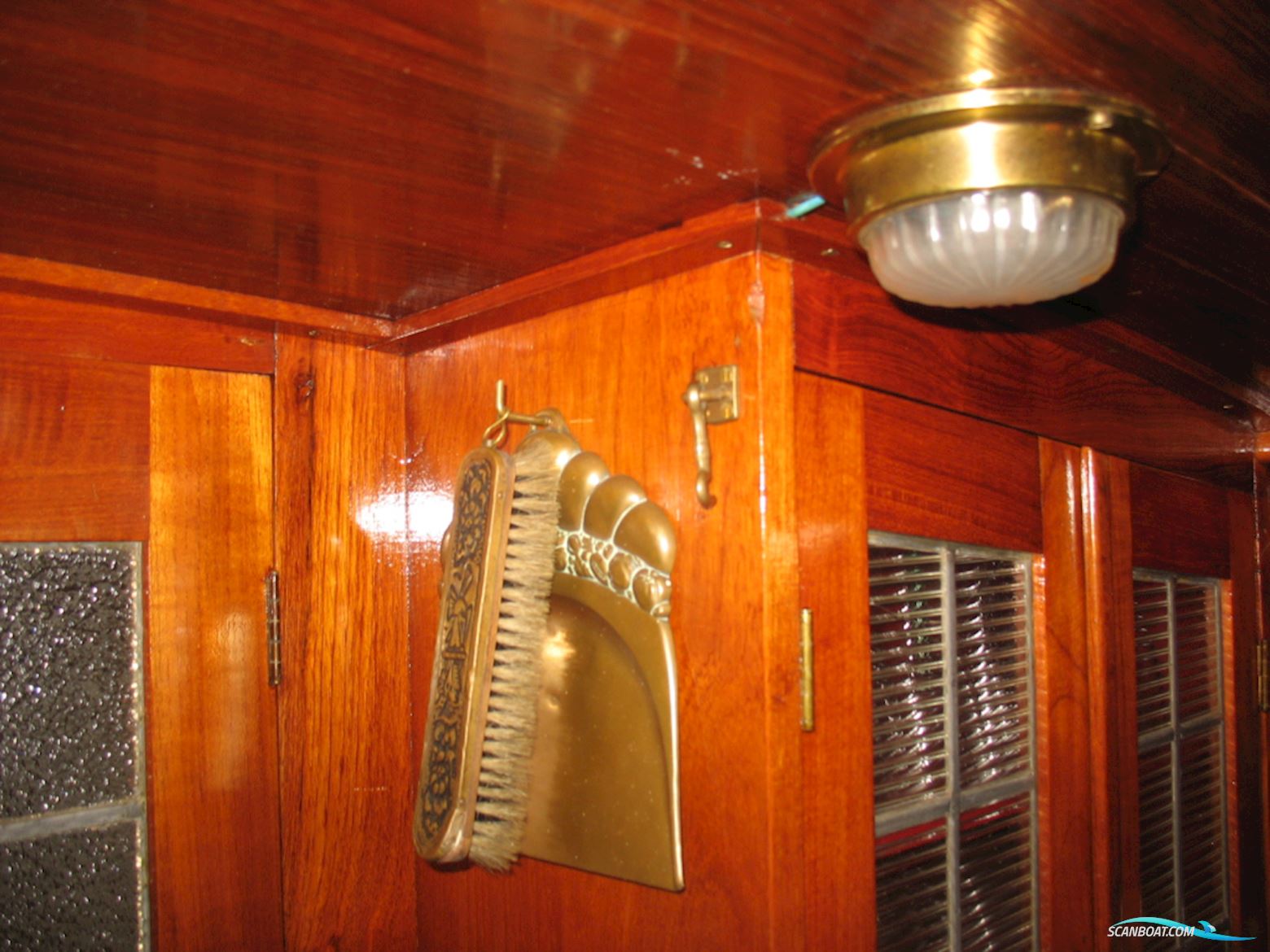 Bakdekker Met Kofferdek en Achterkajuit