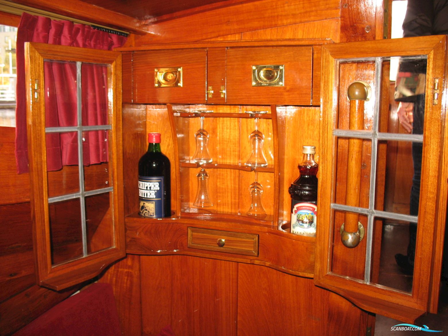 Bakdekker Met Kofferdek en Achterkajuit