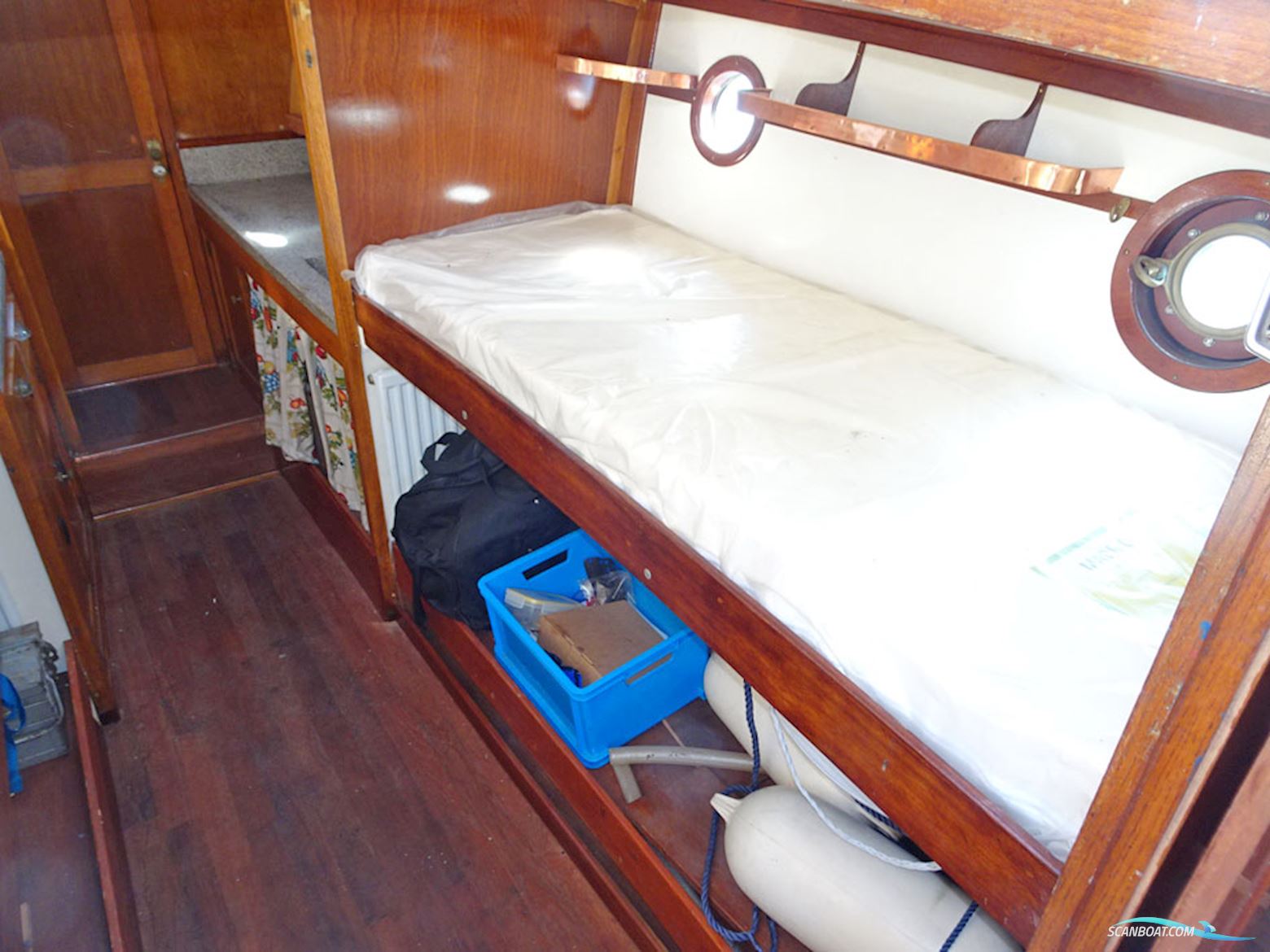 Bakdeksalonkruiser 11.20