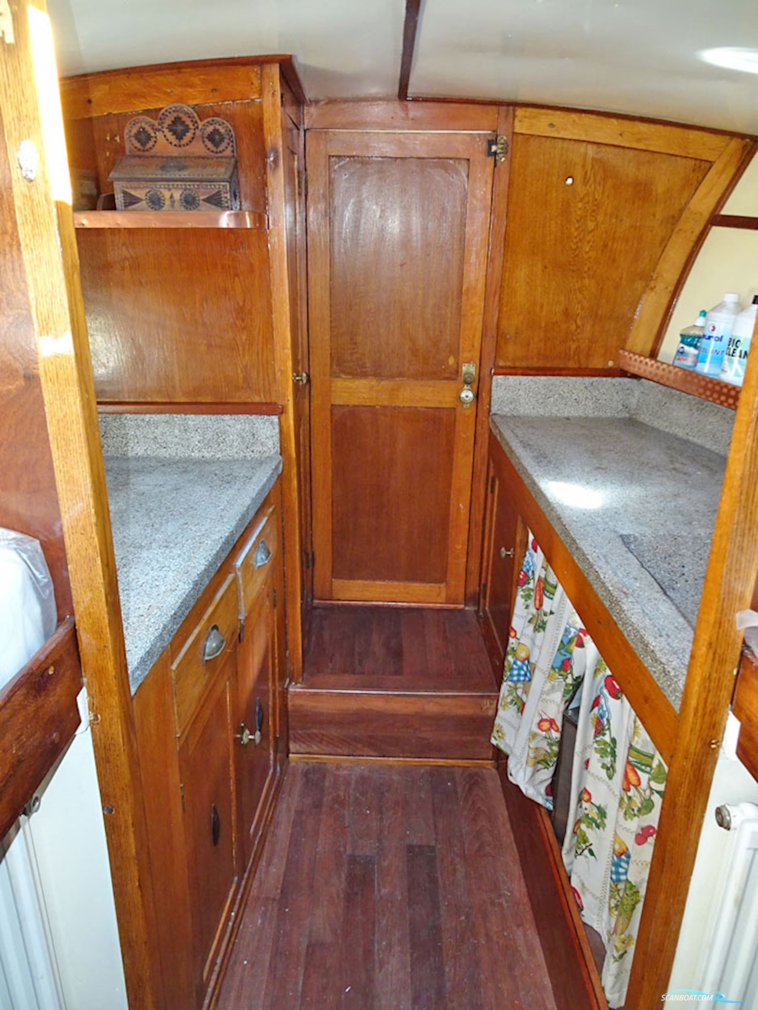 Bakdeksalonkruiser 11.20