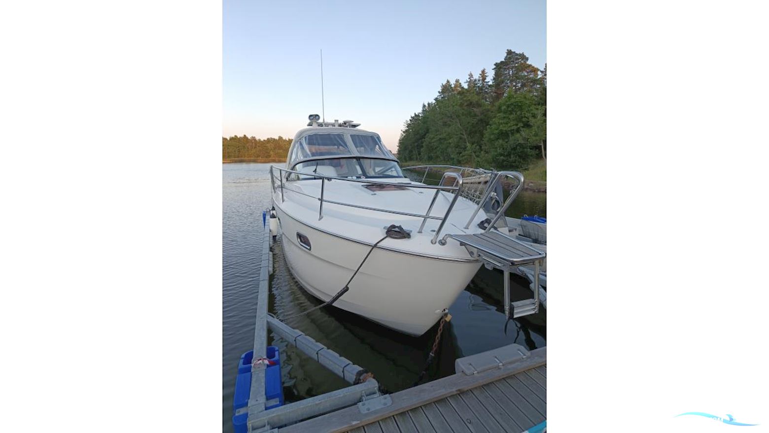 Bavaria 28 Sport Motorbåd 2011, med Volvo Penta motor, Sverige