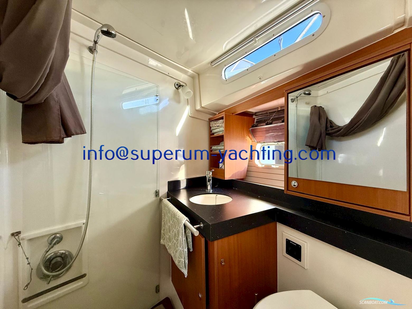 Bavaria Deep Blue 46