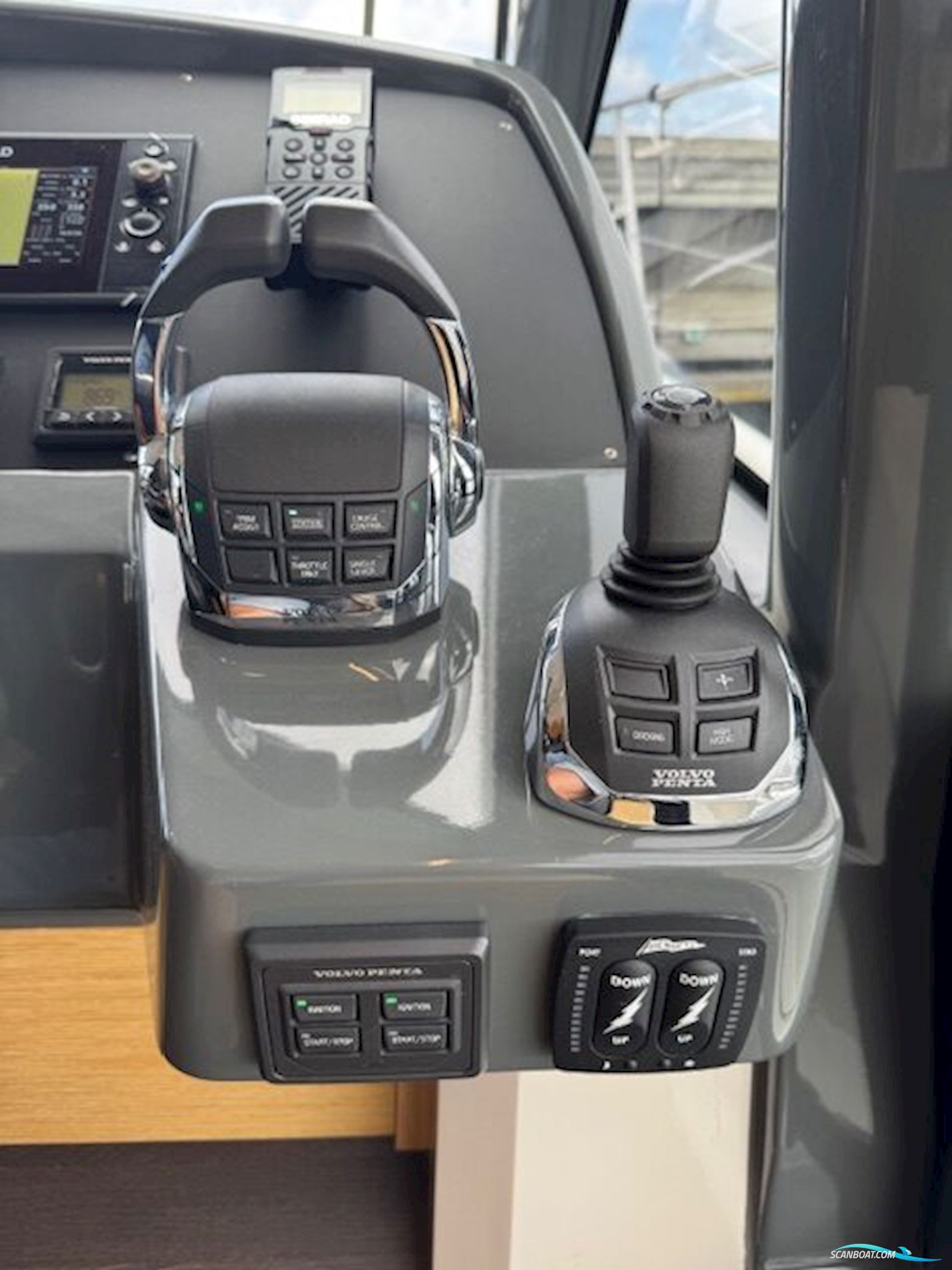 Bavaria R 40 Fly m/ Joystck